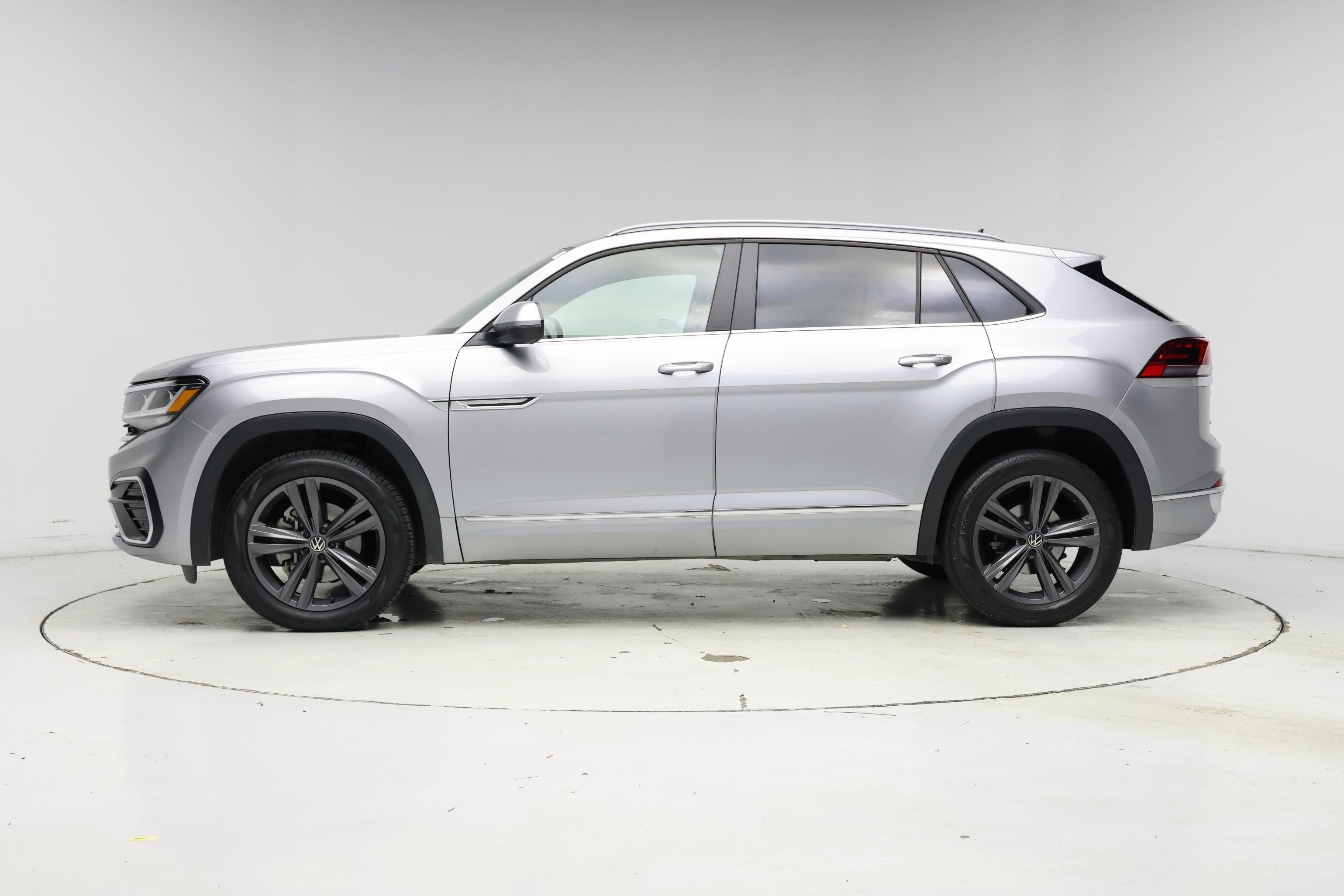 Thumbnail: 2021 Volkswagen Atlas - 3