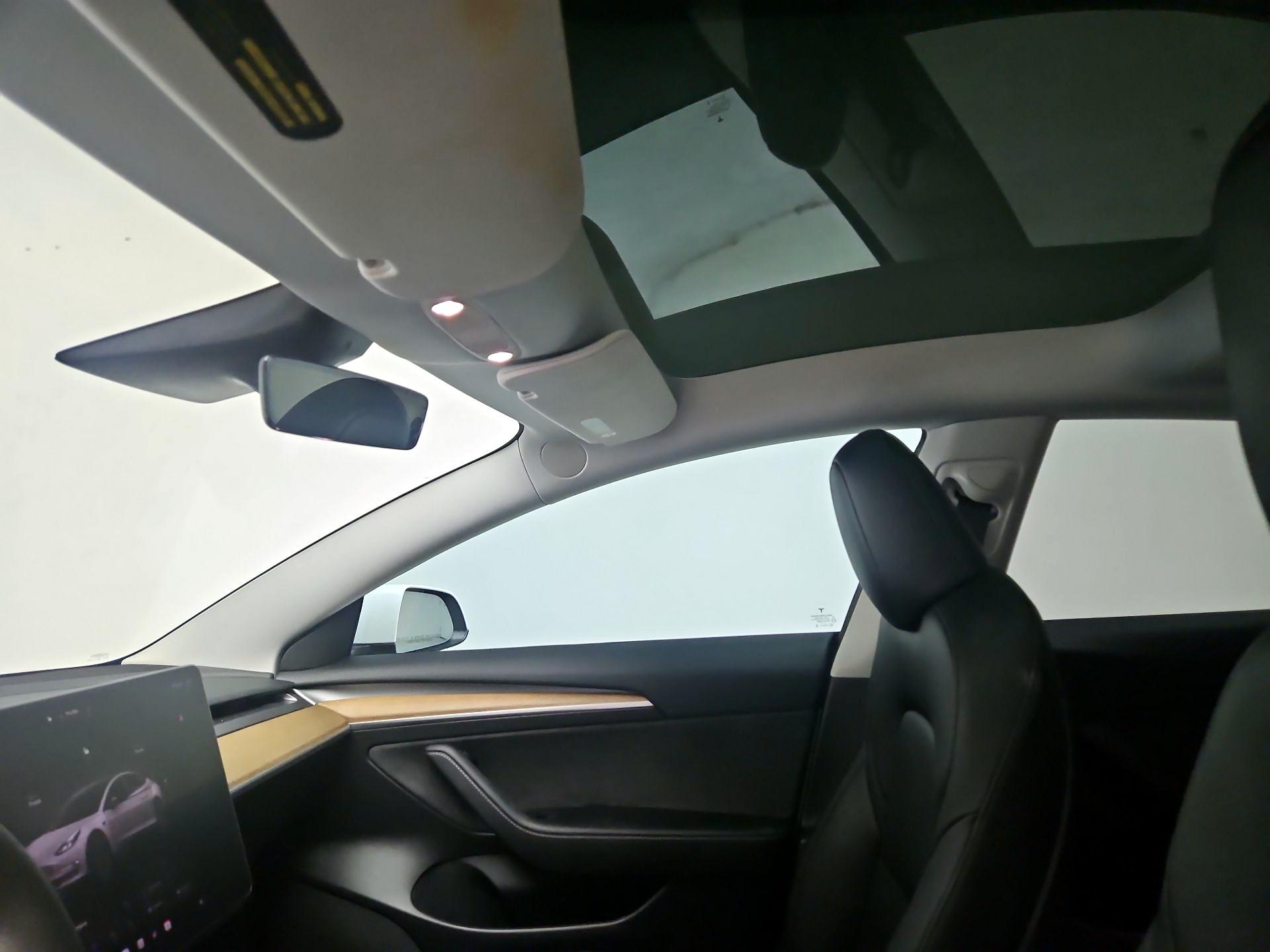 Thumbnail: 2023 Tesla Model 3 - 18