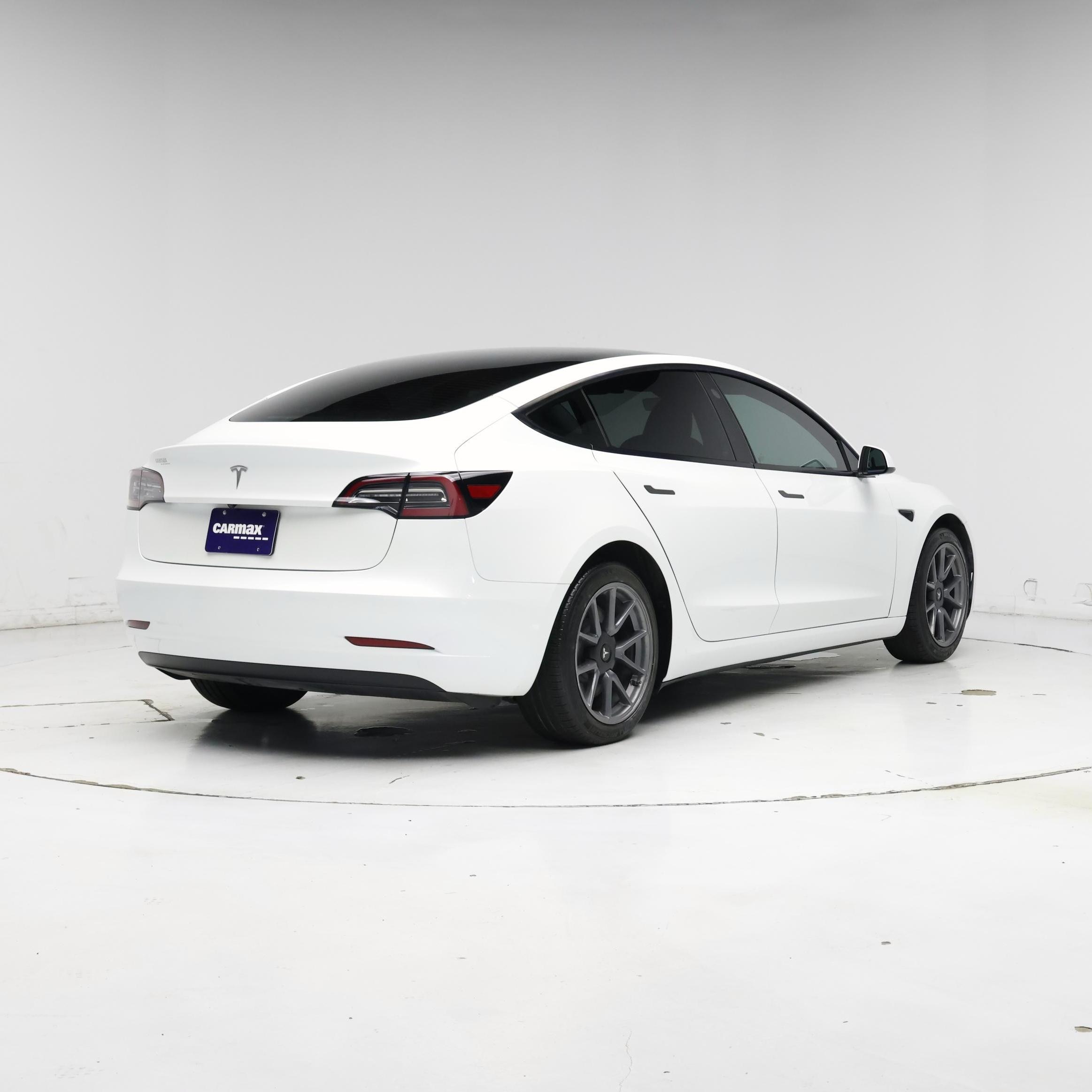 Thumbnail: 2023 Tesla Model 3 - 8