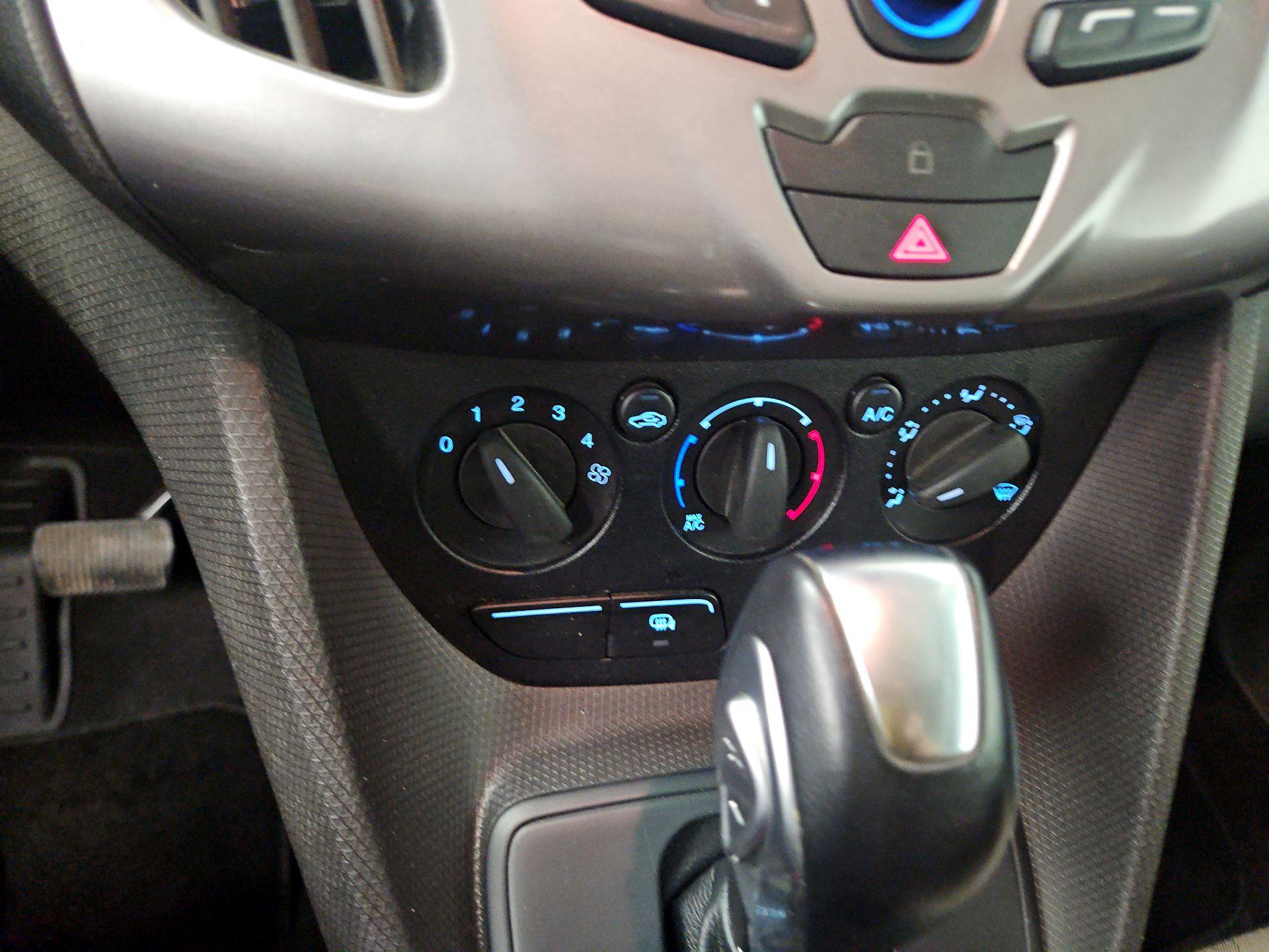 Thumbnail: 2018 Ford Transit Series - 16