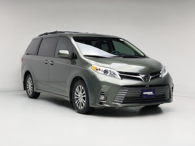 2020 Toyota Sienna XLE