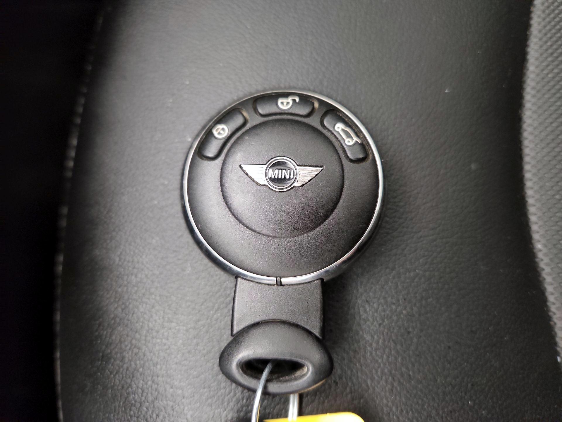 Thumbnail: 2015 MINI Cooper Paceman - 19