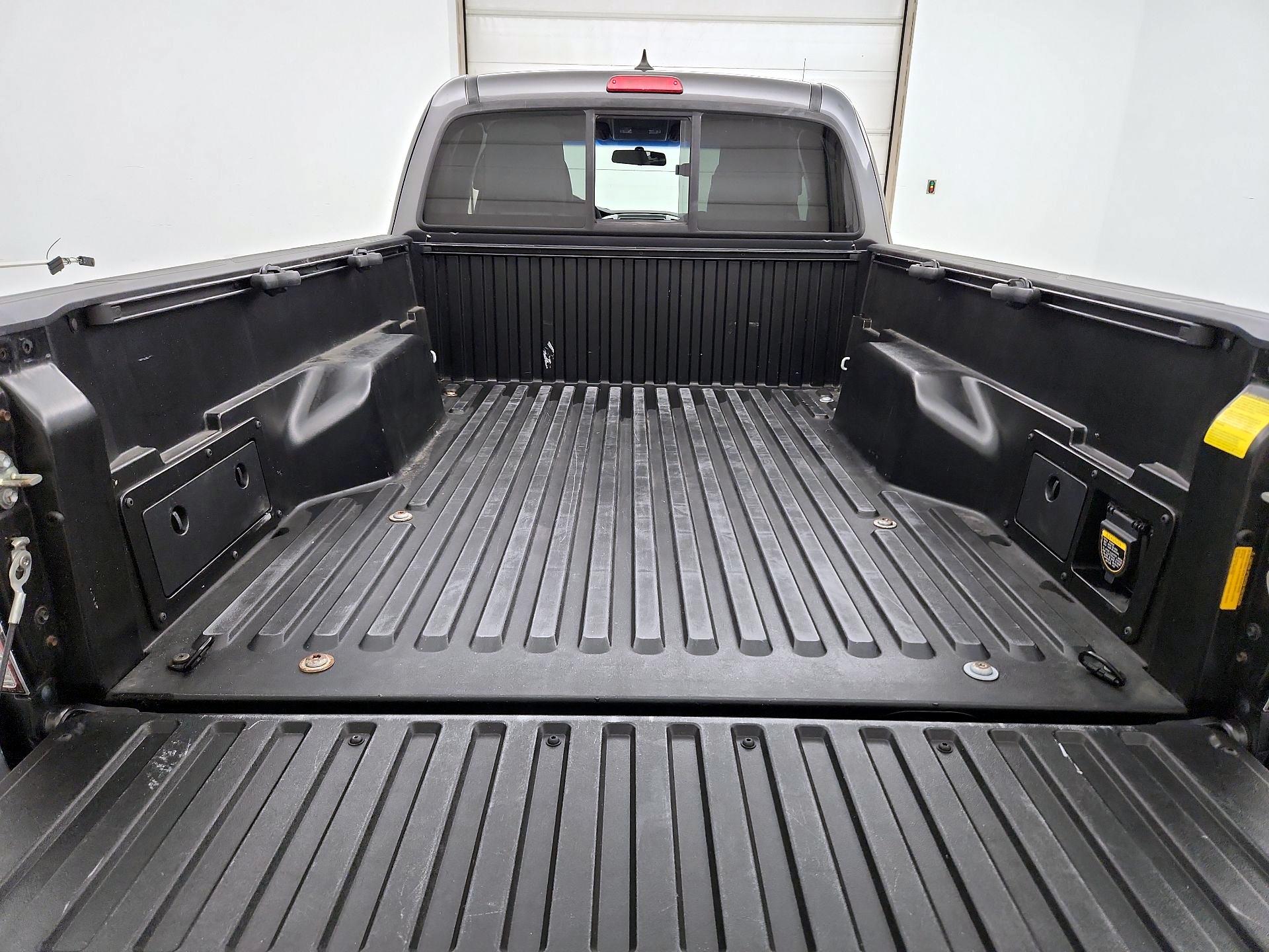 Thumbnail: 2014 Toyota Tacoma - 20