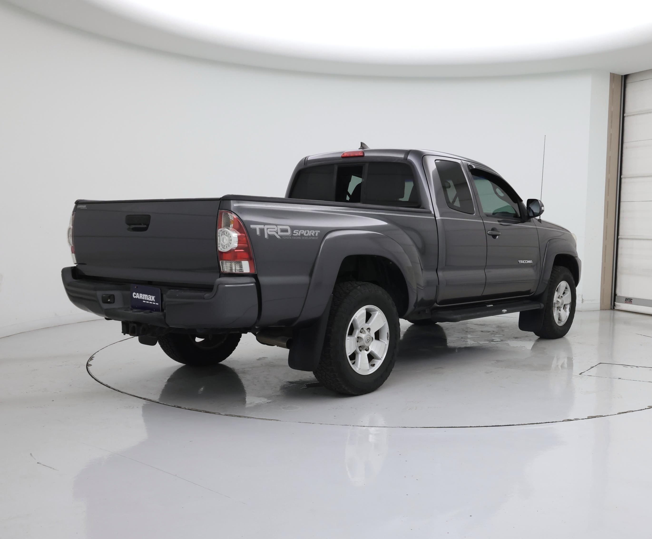 Thumbnail: 2014 Toyota Tacoma - 8