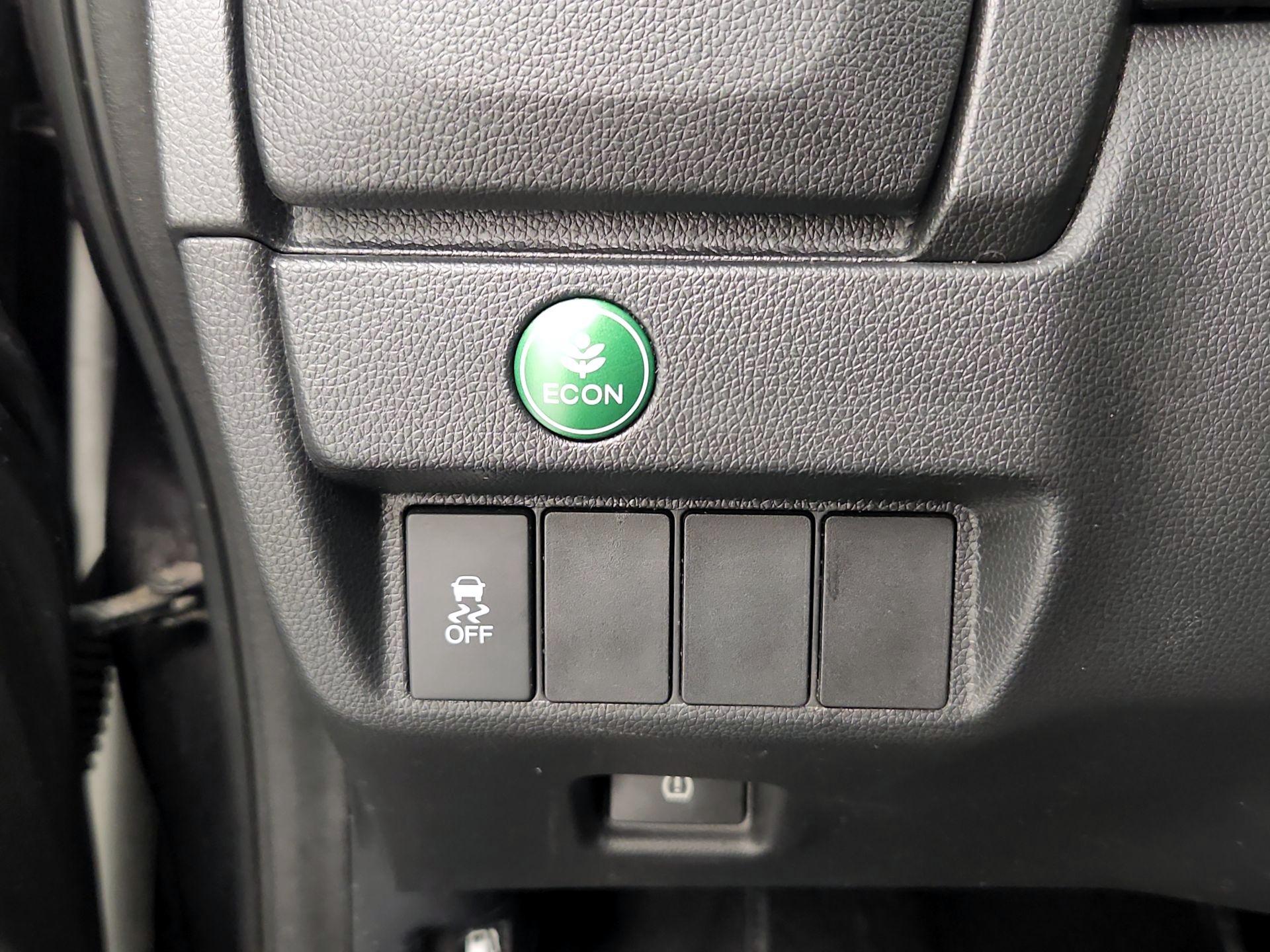 Thumbnail: 2015 Honda Fit - 13