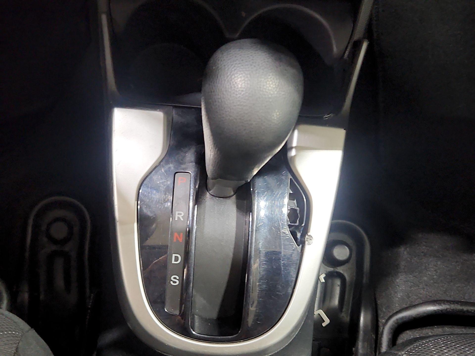 Thumbnail: 2015 Honda Fit - 17