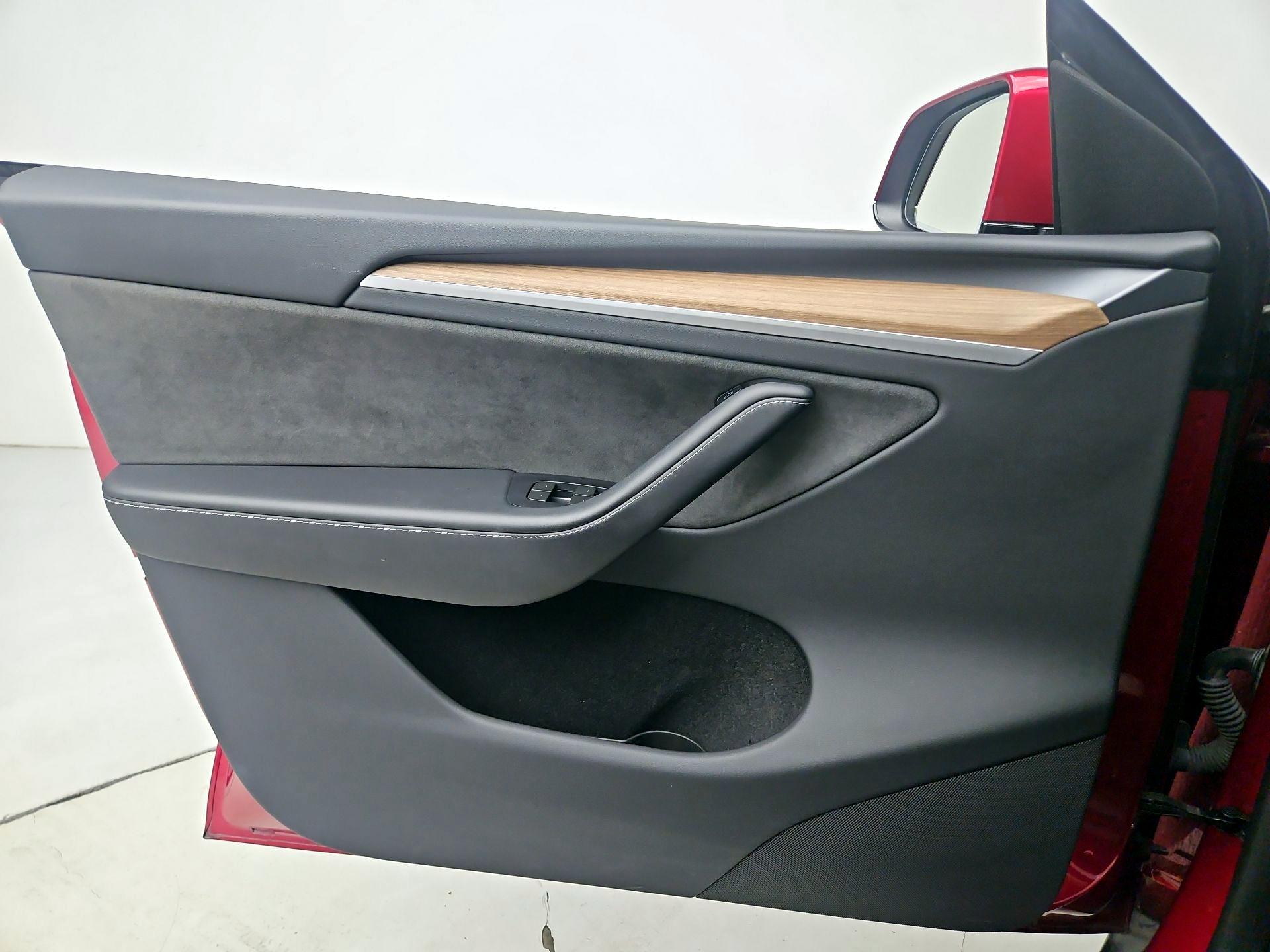 Thumbnail: 2024 Tesla Model Y - 12