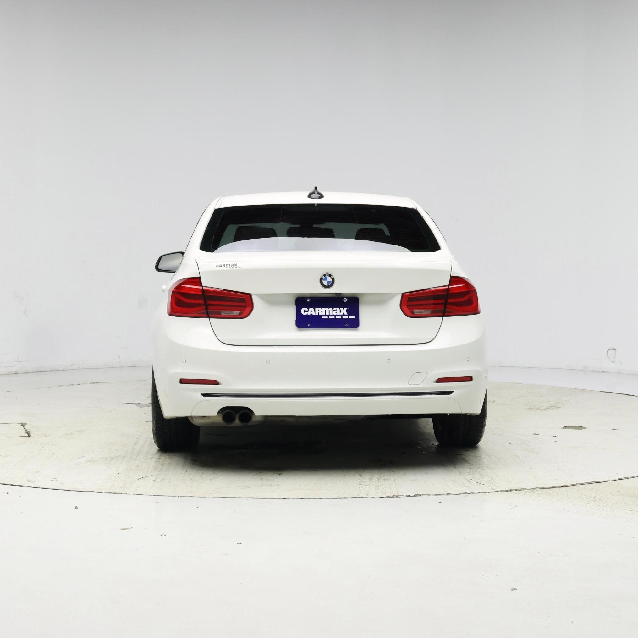 Thumbnail: 2017 BMW 3 Series - 6