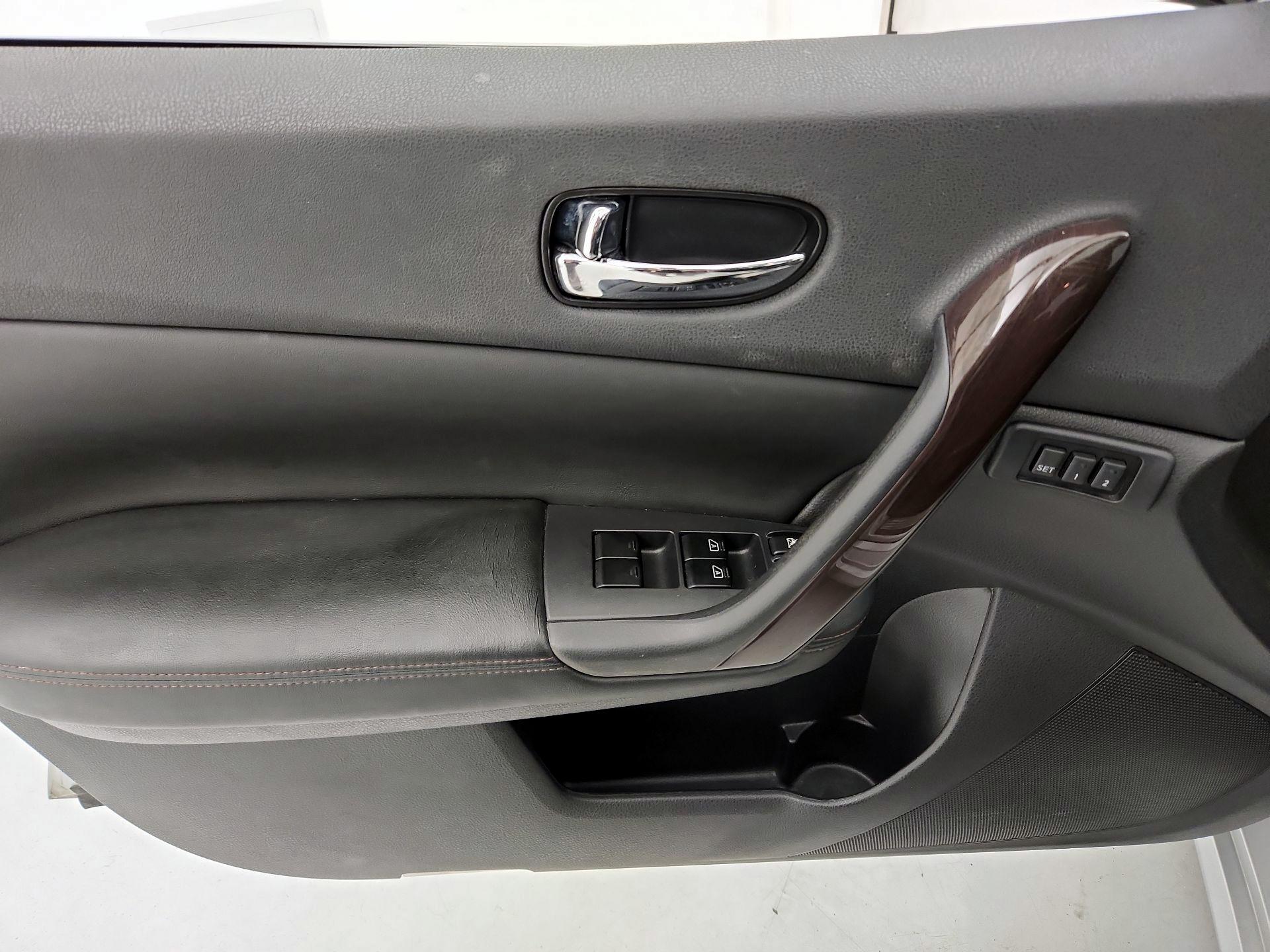 Thumbnail: 2014 Nissan Maxima - 12