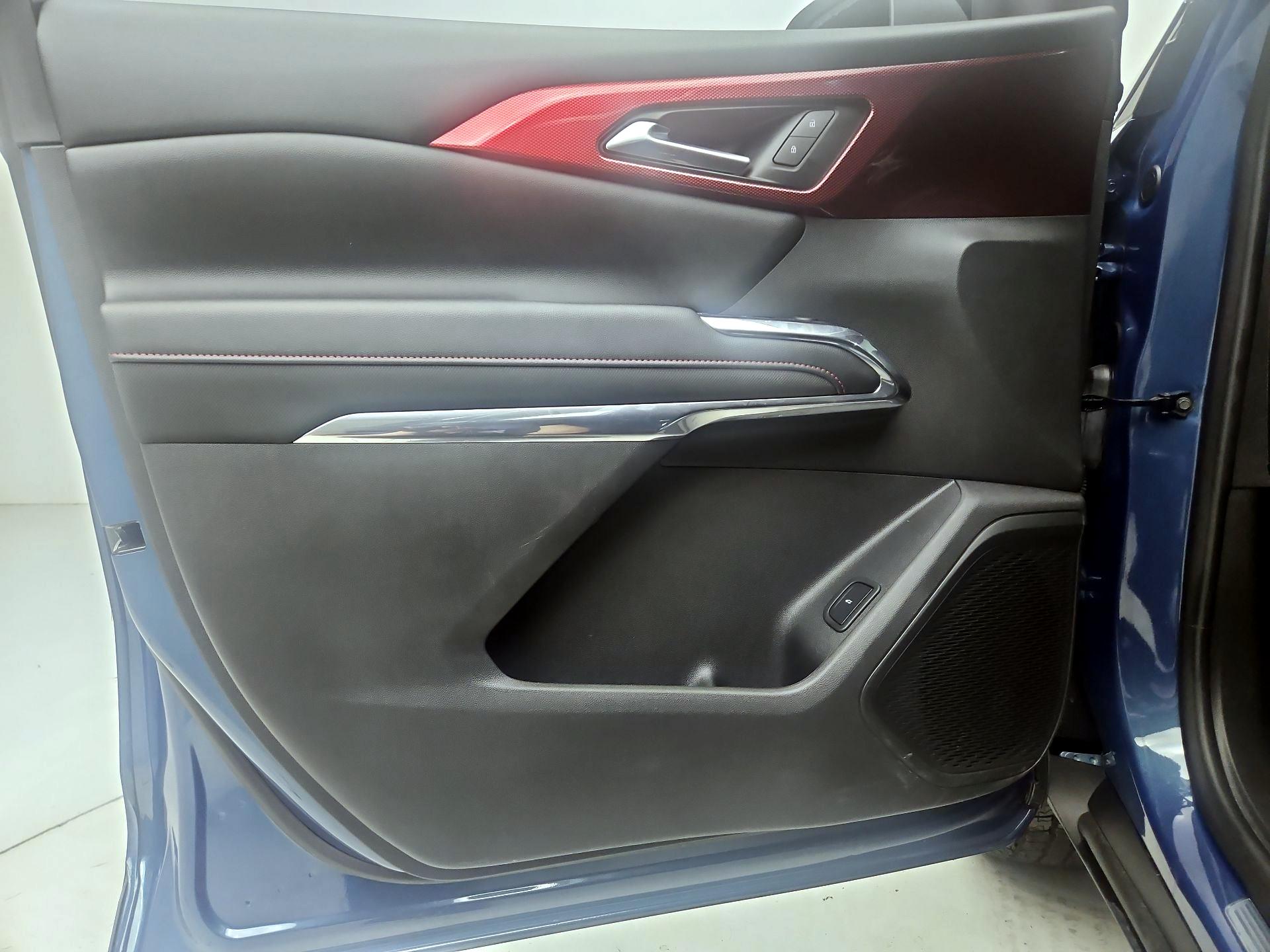 Thumbnail: 2026 Chevrolet Traverse - 12