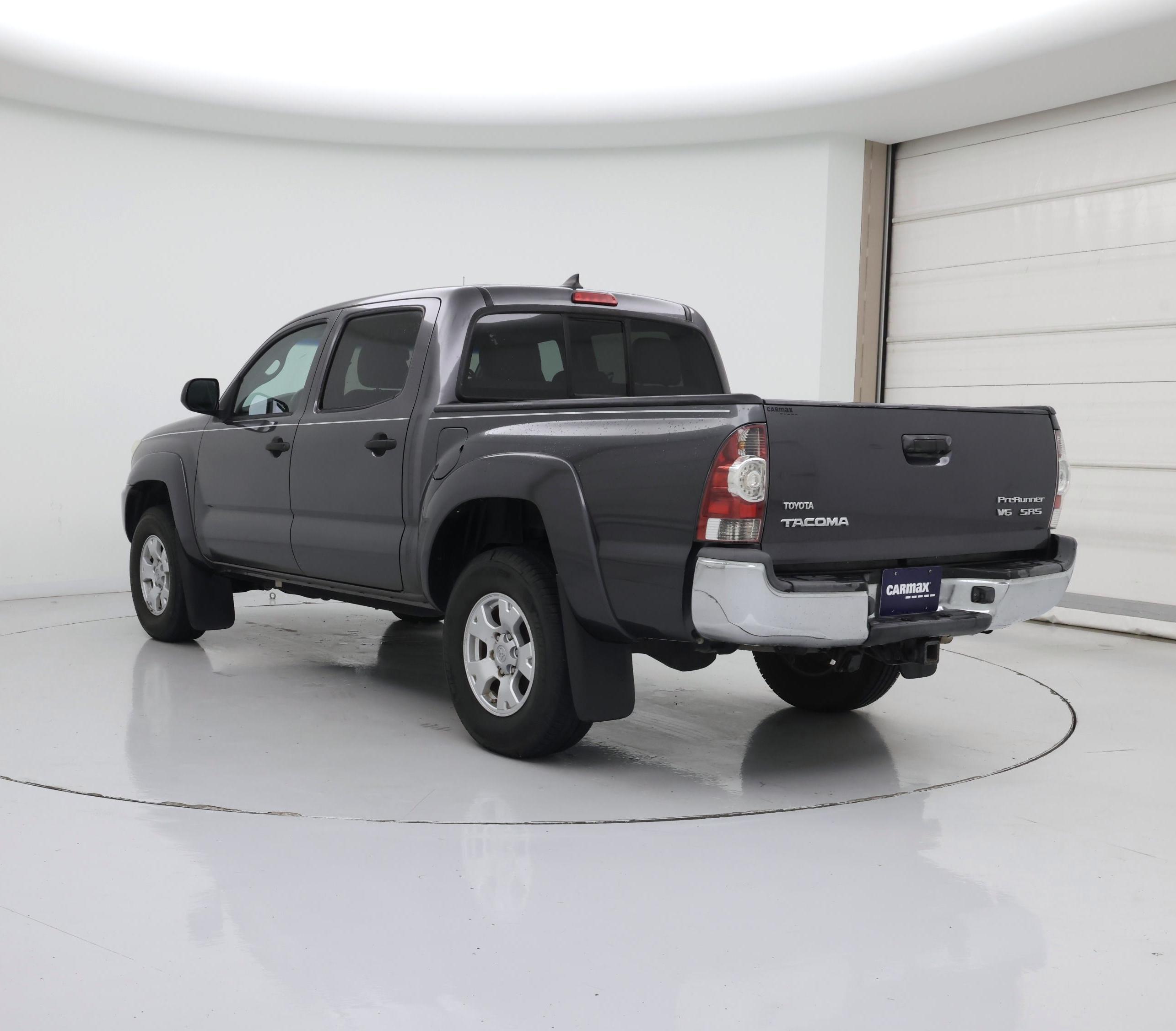 Thumbnail: 2015 Toyota Tacoma - 2