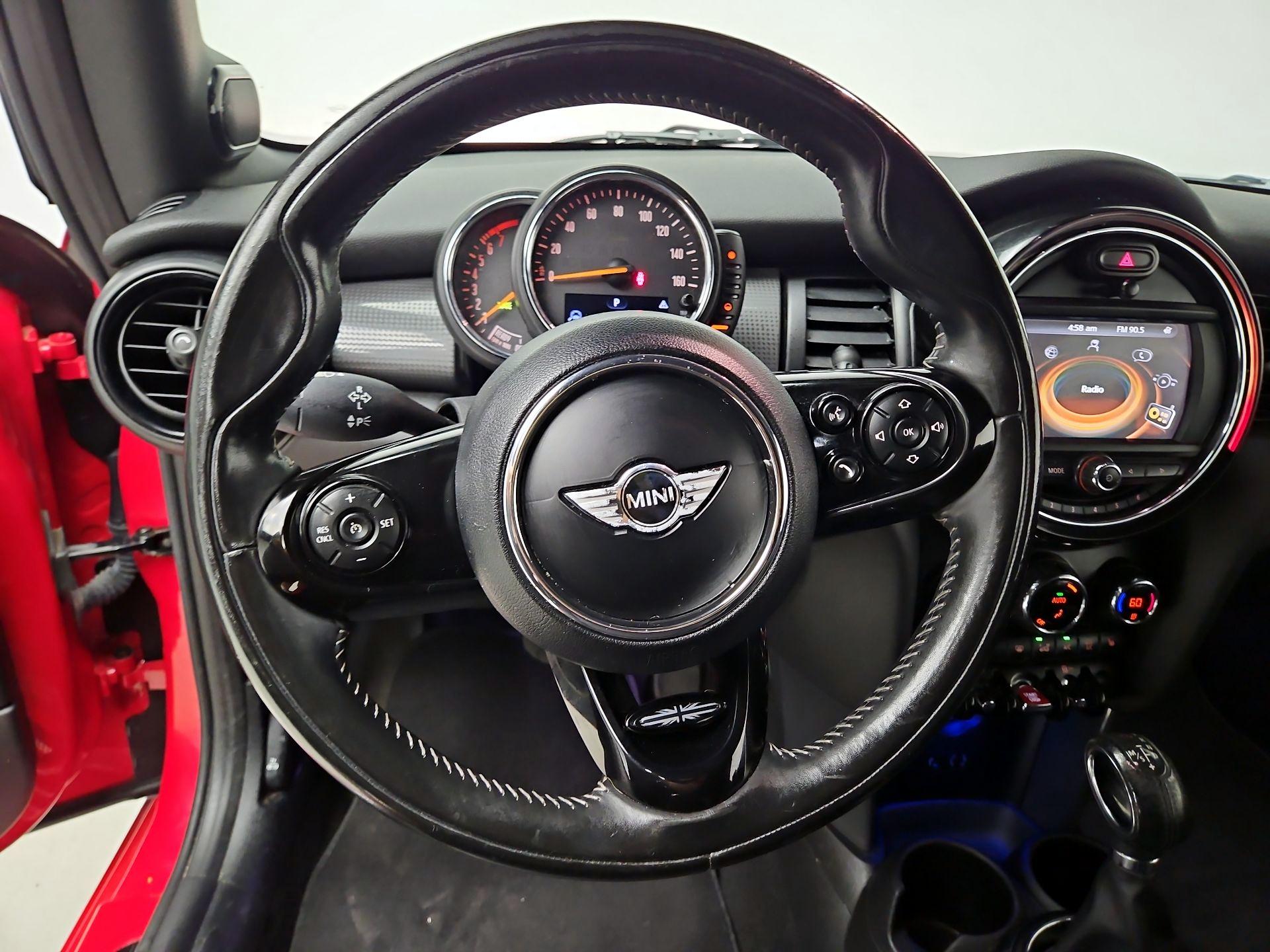 Thumbnail: 2016 MINI Cooper - 10