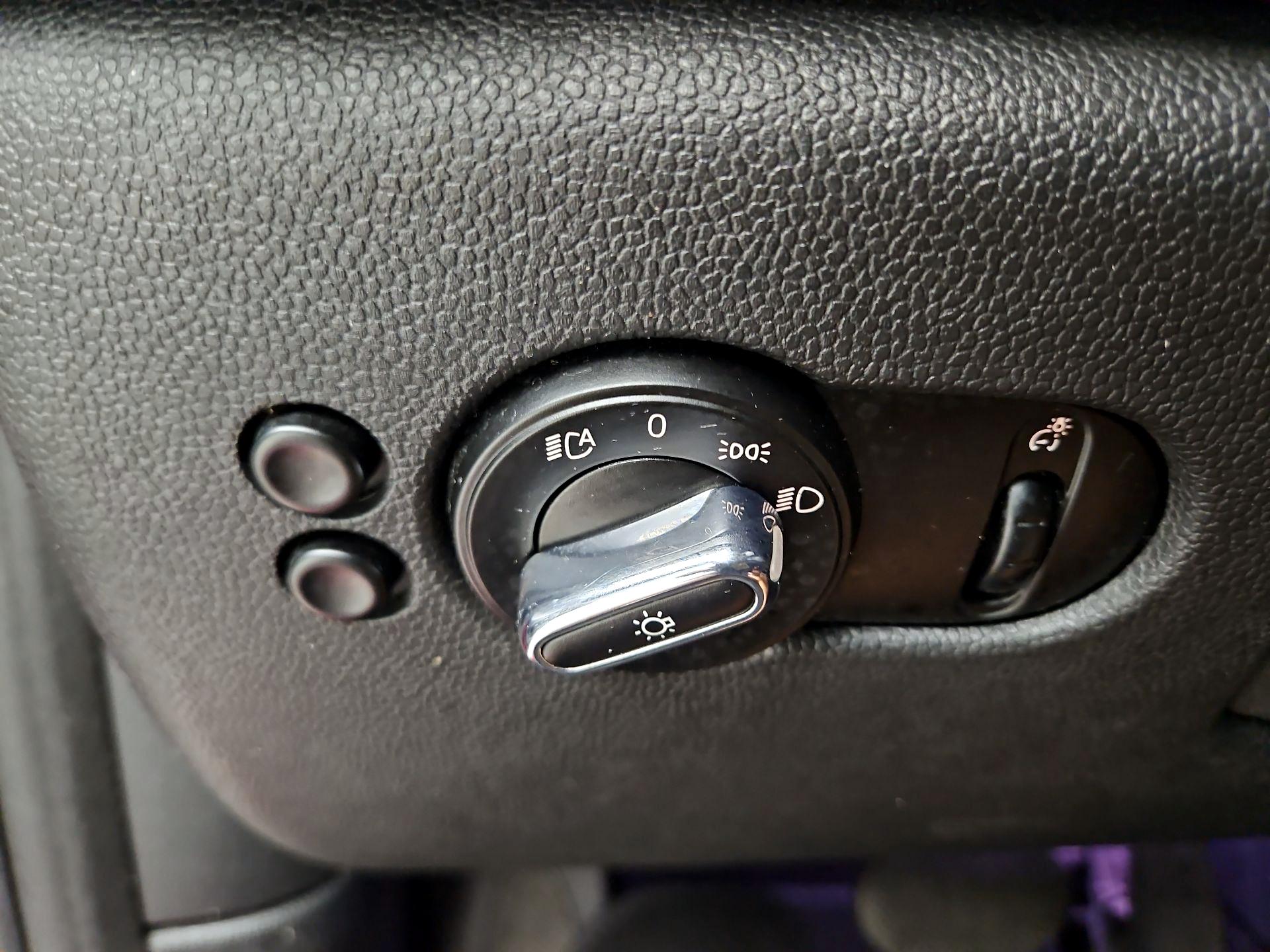 Thumbnail: 2016 MINI Cooper - 13