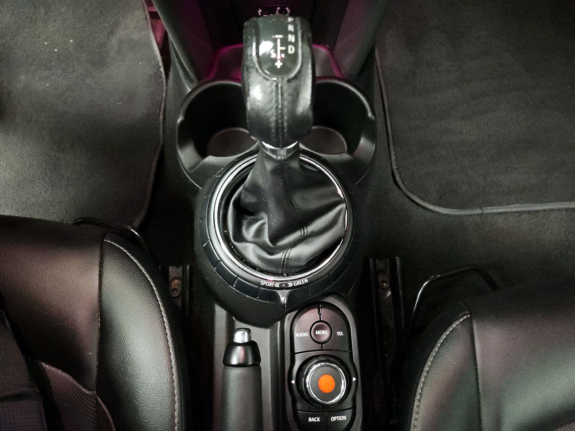 Thumbnail: 2016 MINI Cooper - 16