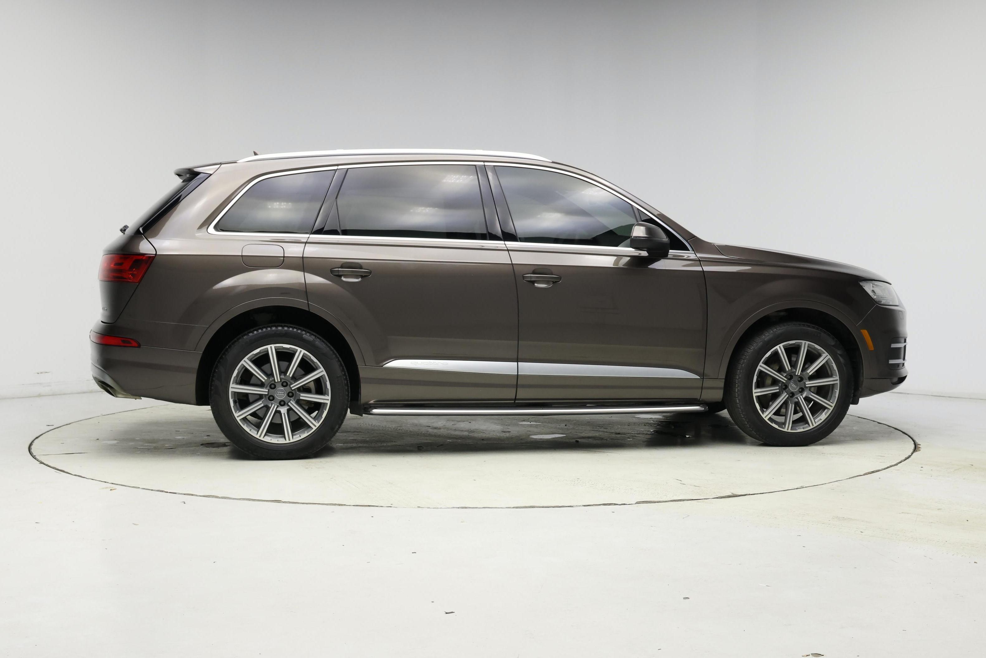 Thumbnail: 2018 Audi Q7 - 7