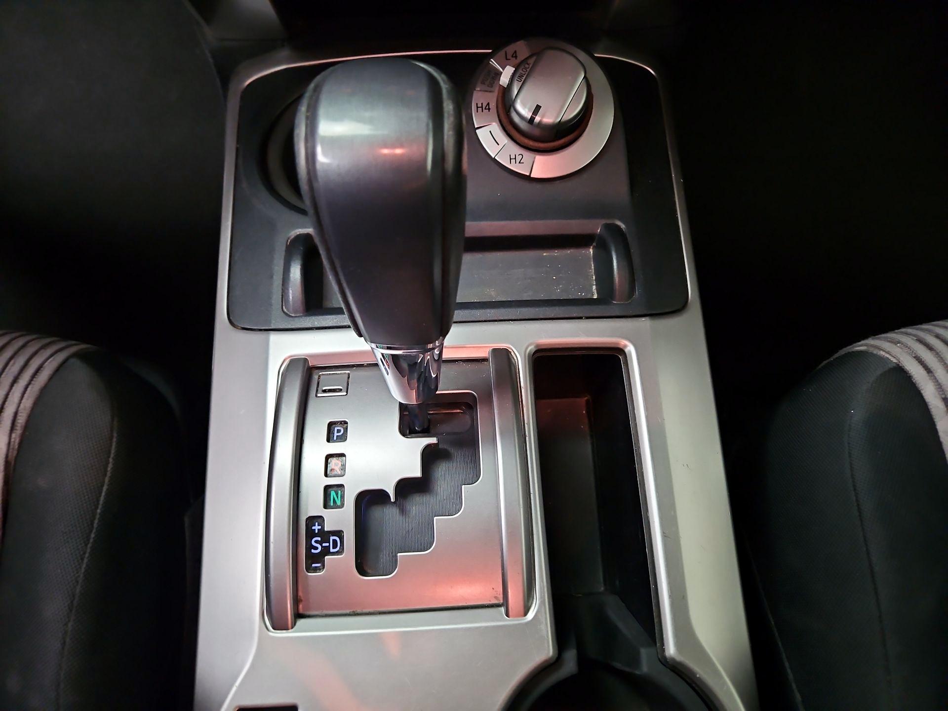 Thumbnail: 2016 Toyota 4Runner - 18