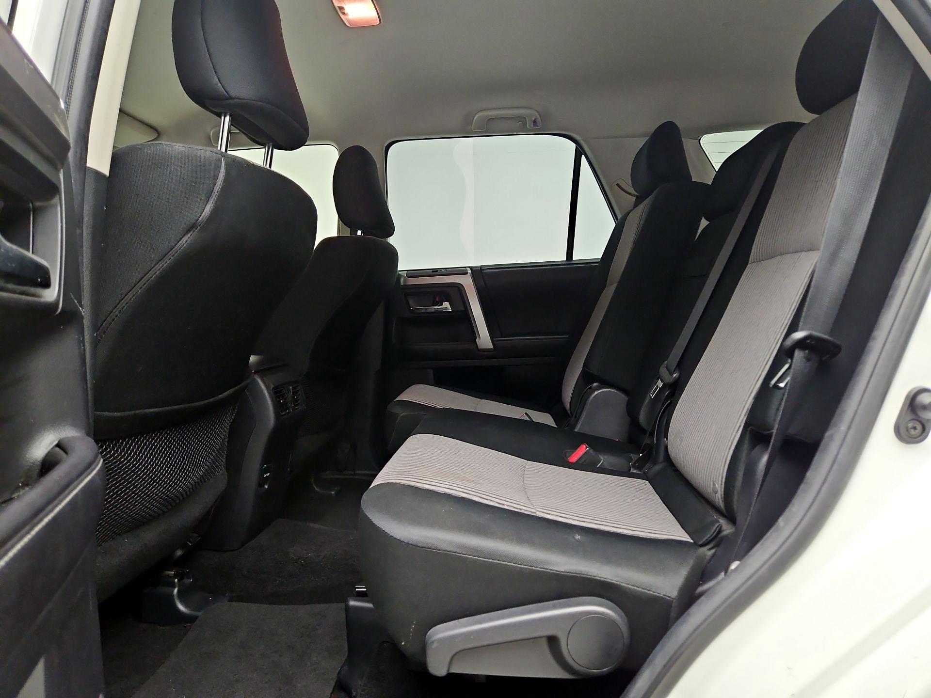 Thumbnail: 2016 Toyota 4Runner - 20