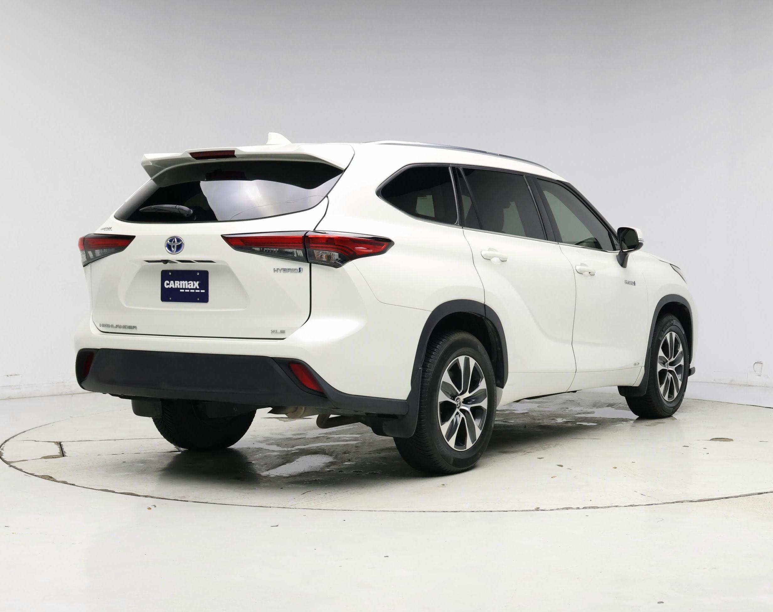 Thumbnail: 2021 Toyota Highlander - 8