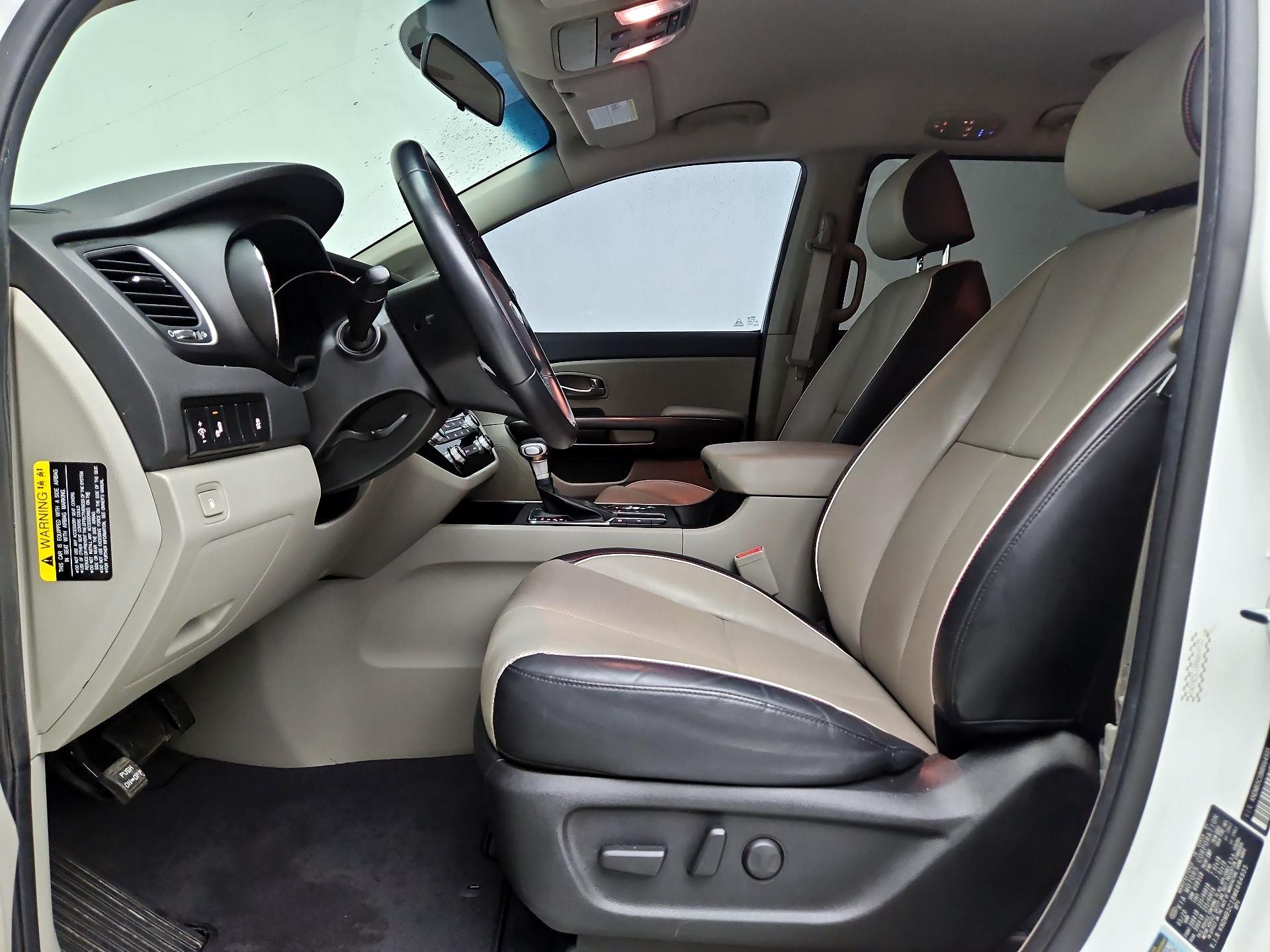 Thumbnail: 2021 Kia Sedona - 11