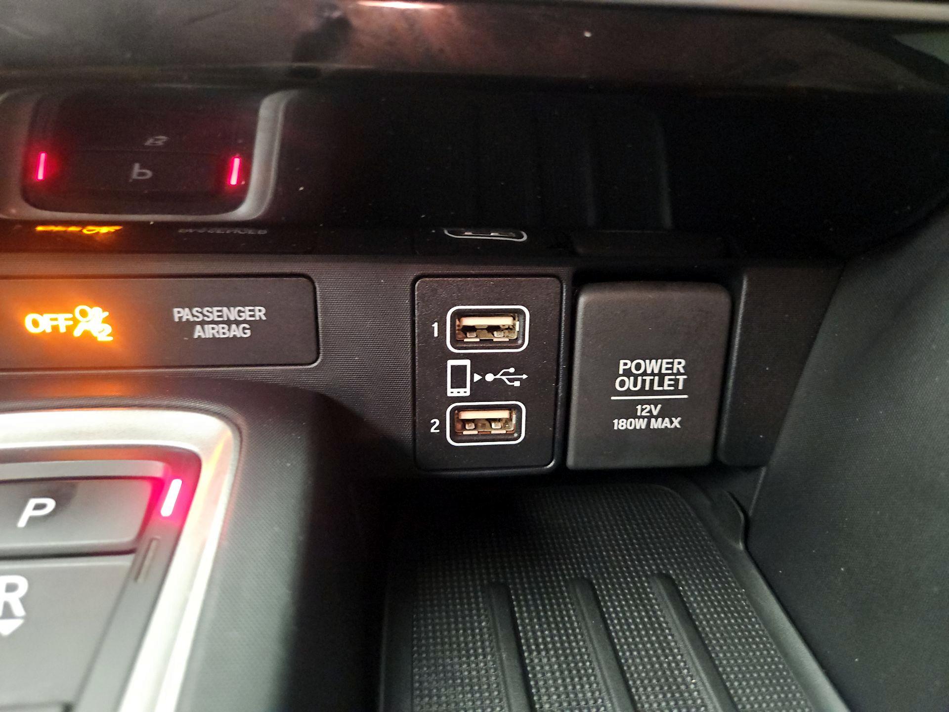 Thumbnail: 2020 Honda Insight - 18