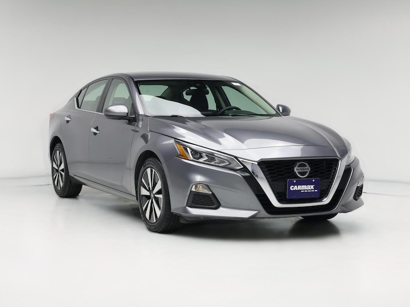 2022 Nissan Altima SV