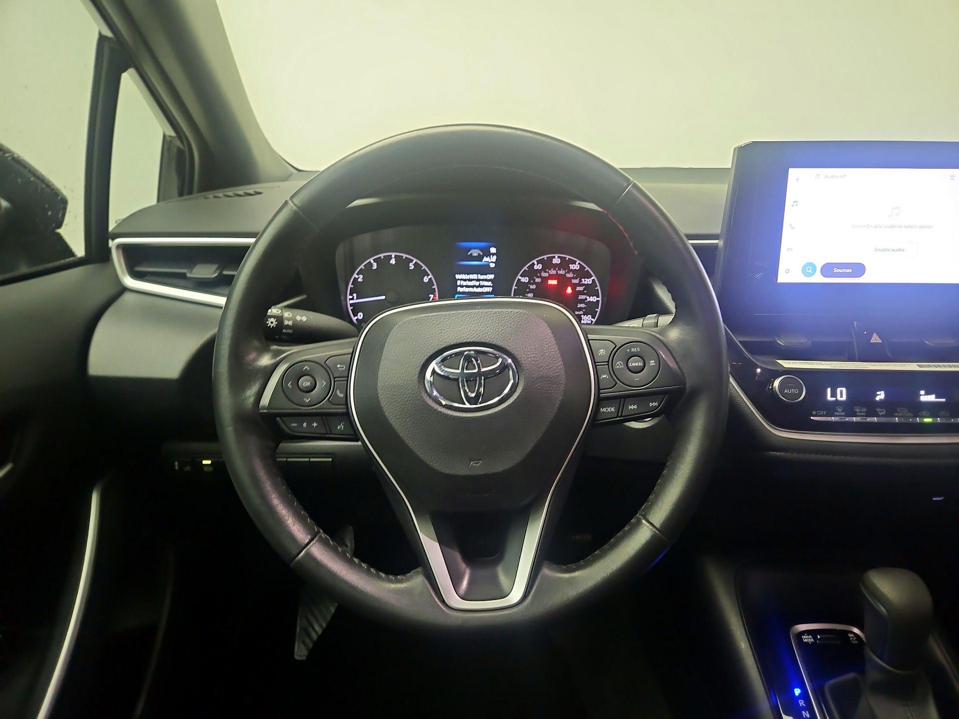 Thumbnail: 2023 Toyota Corolla - 10