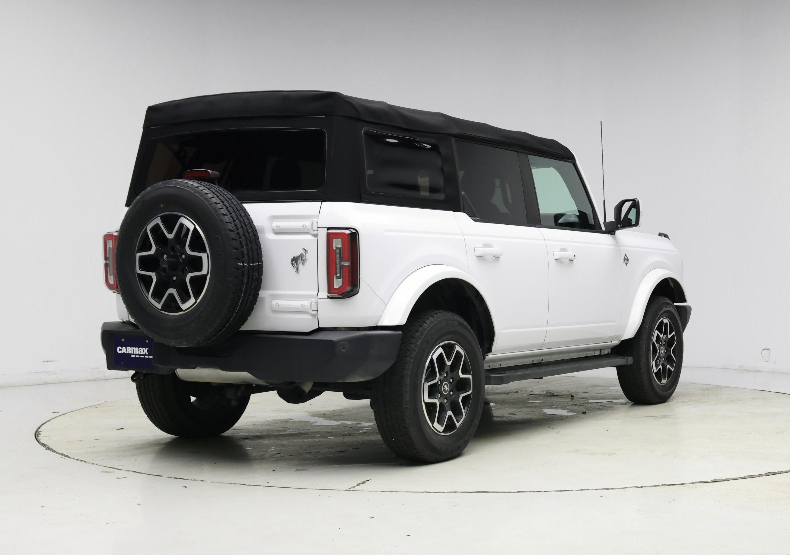 Thumbnail: 2022 Ford Bronco - 8