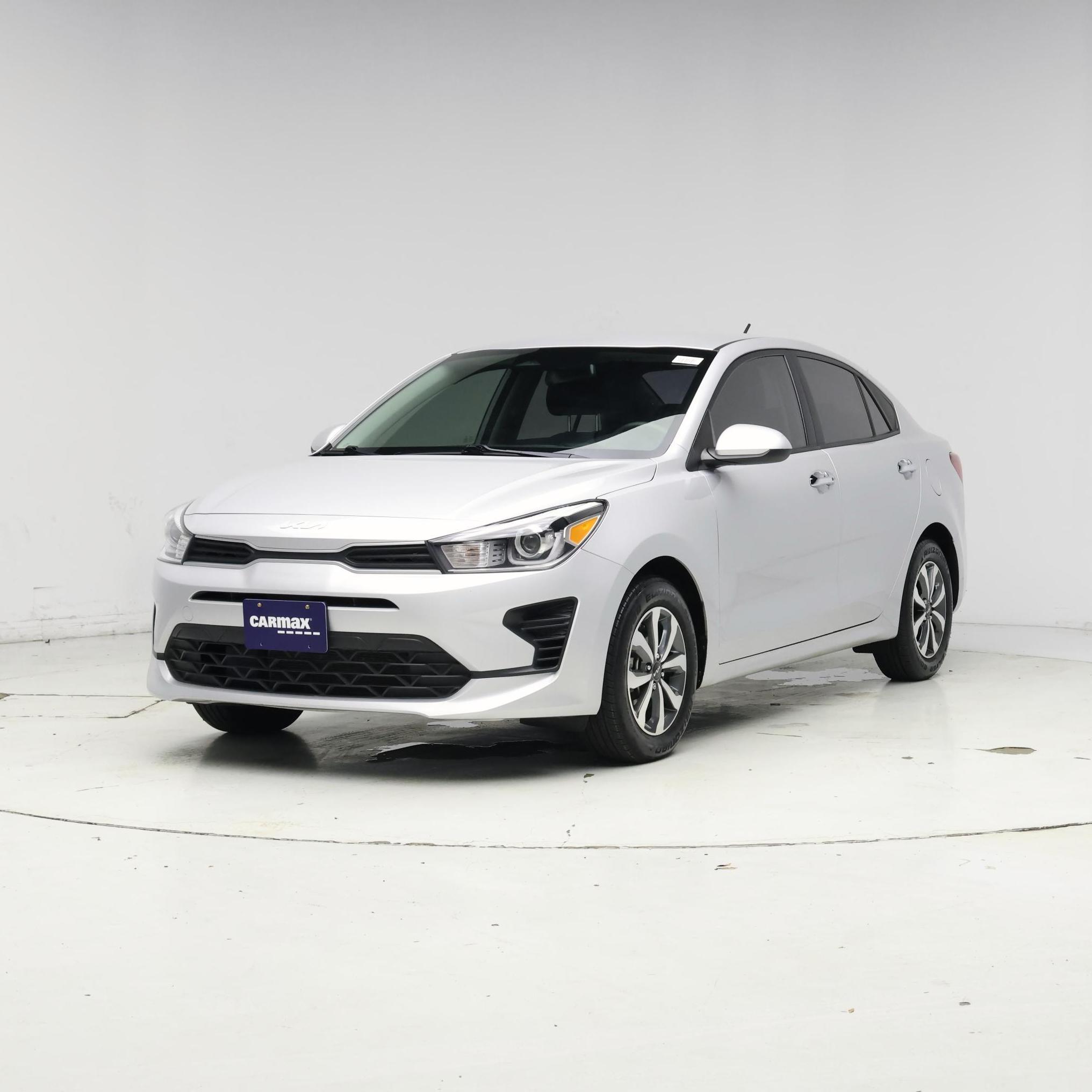 Thumbnail: 2023 Kia Rio - 4