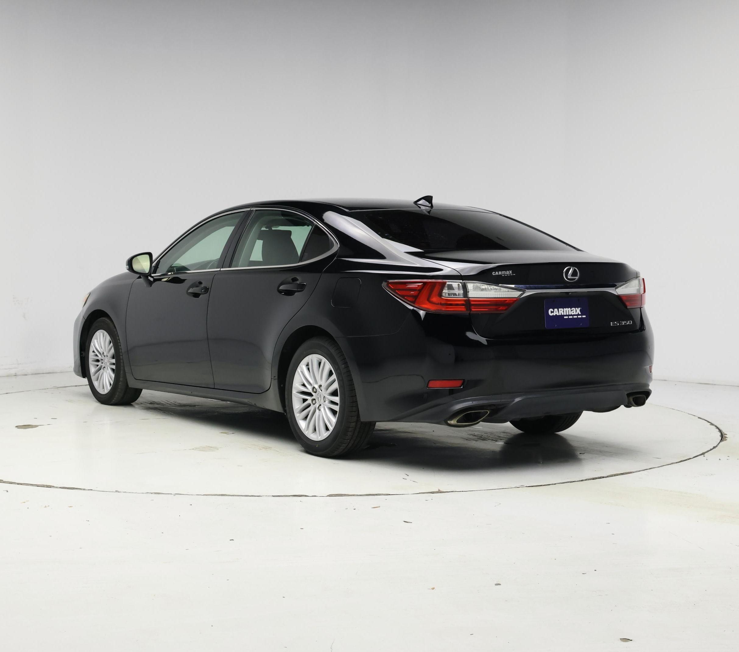 Thumbnail: 2016 Lexus ES - 2