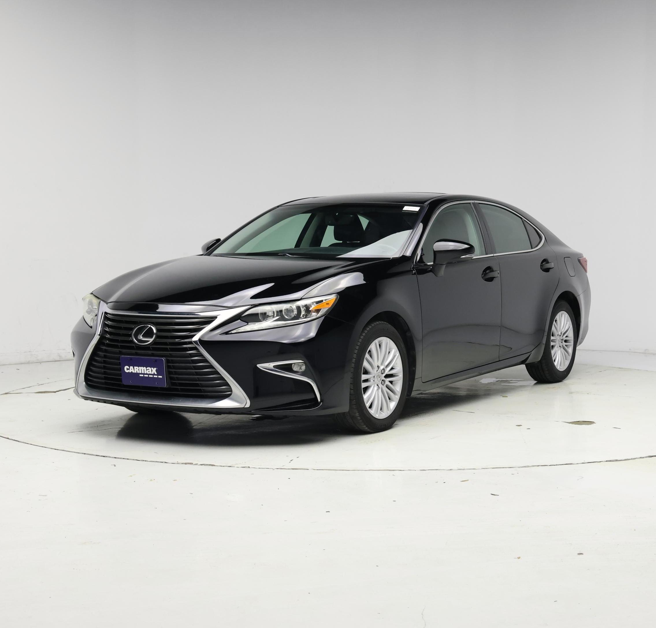 Thumbnail: 2016 Lexus ES - 4