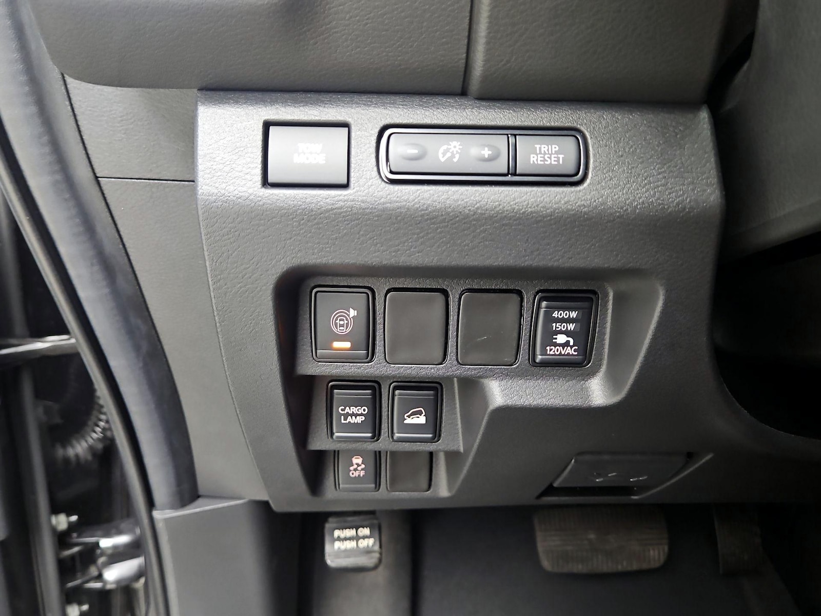 2025 Nissan Frontier SV - Photo 14