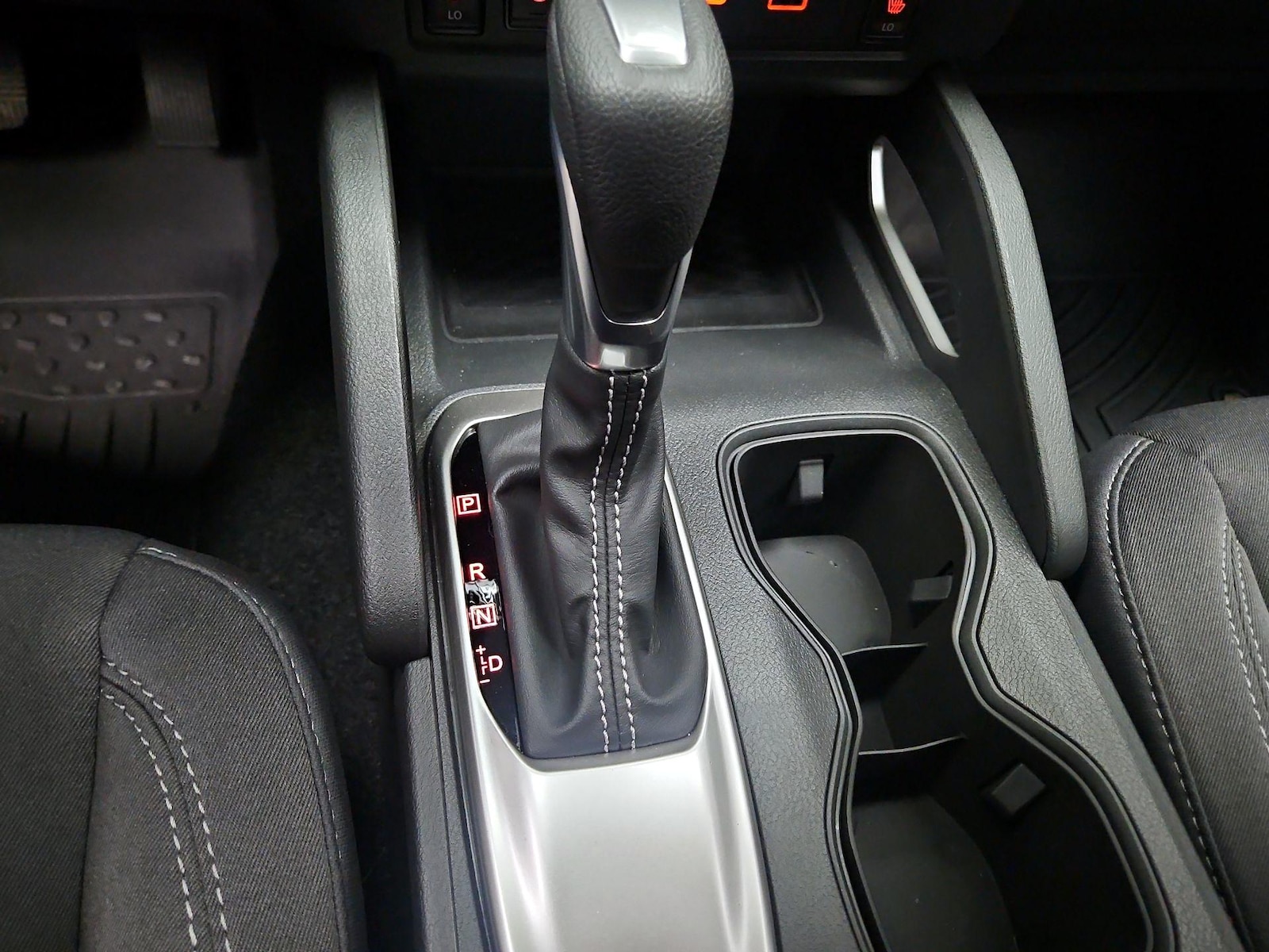 2025 Nissan Frontier SV - Photo 18