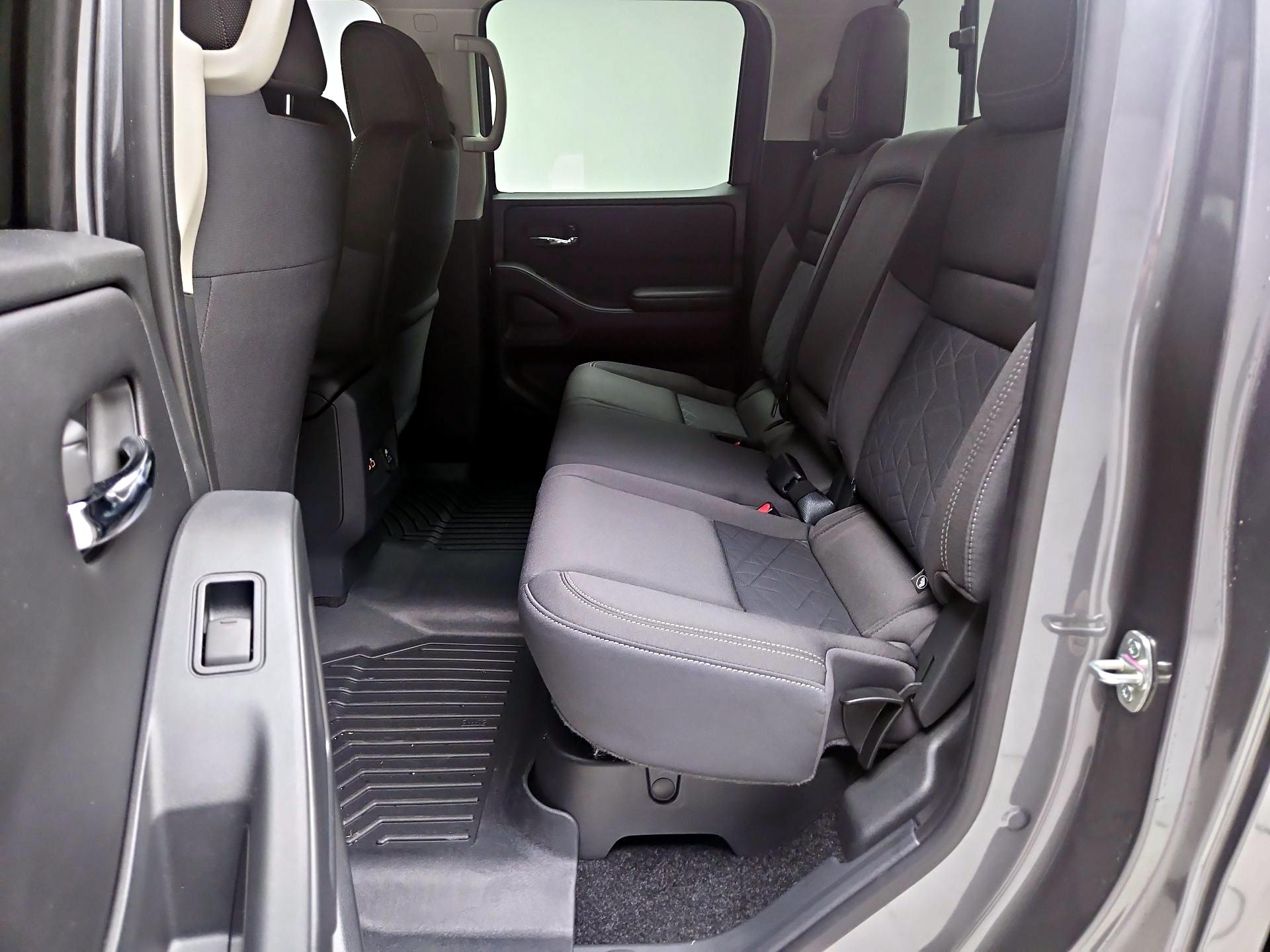 Thumbnail: 2025 Nissan Frontier - 19