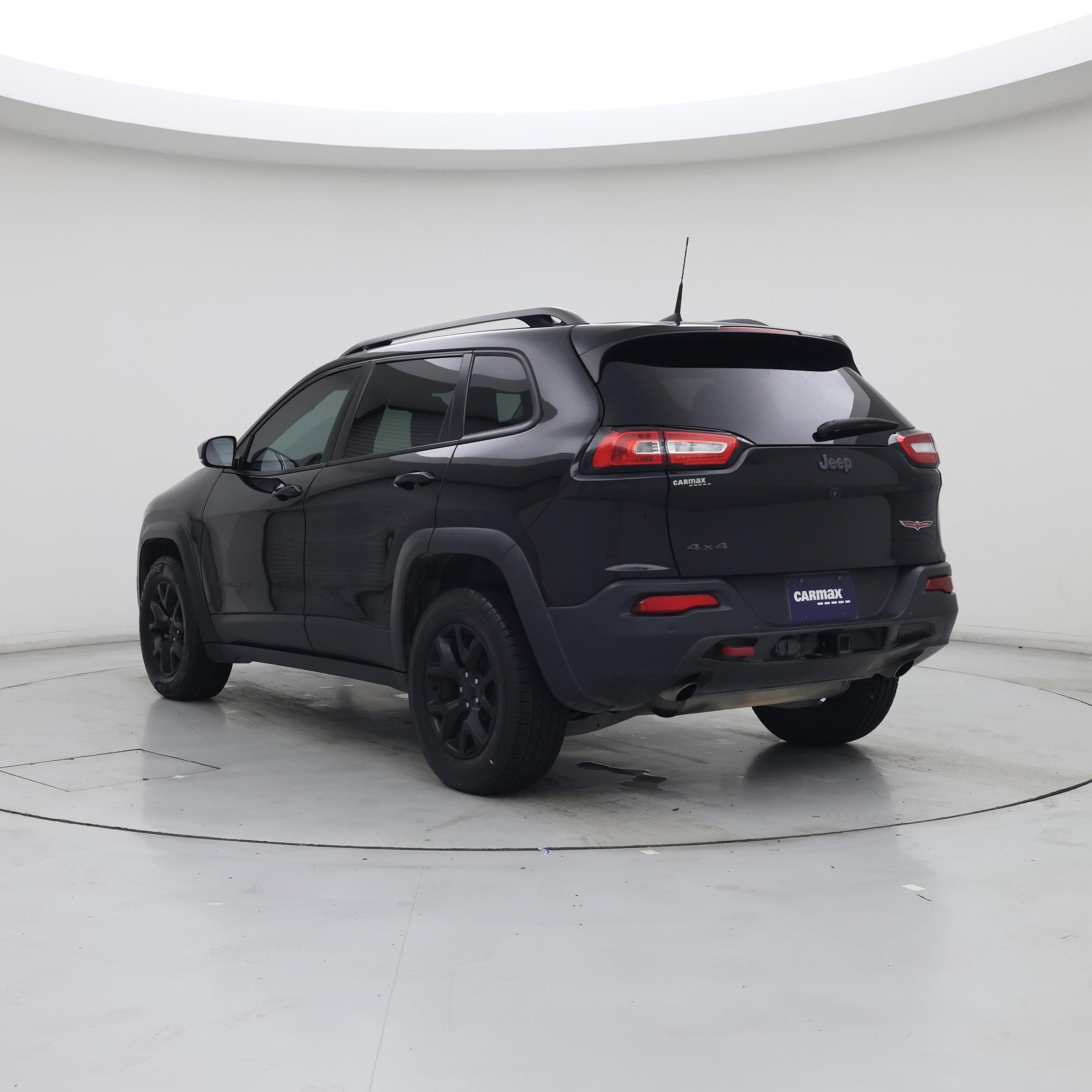 Thumbnail: 2017 Jeep Cherokee - 2