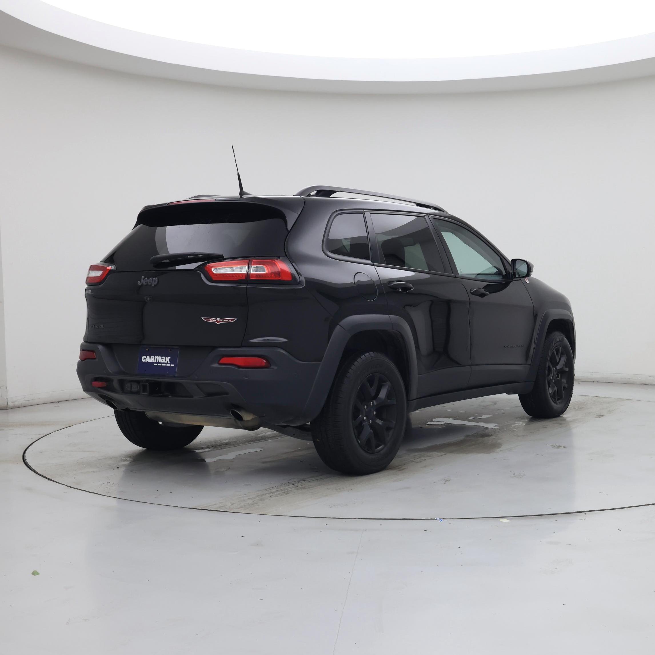 Thumbnail: 2017 Jeep Cherokee - 8