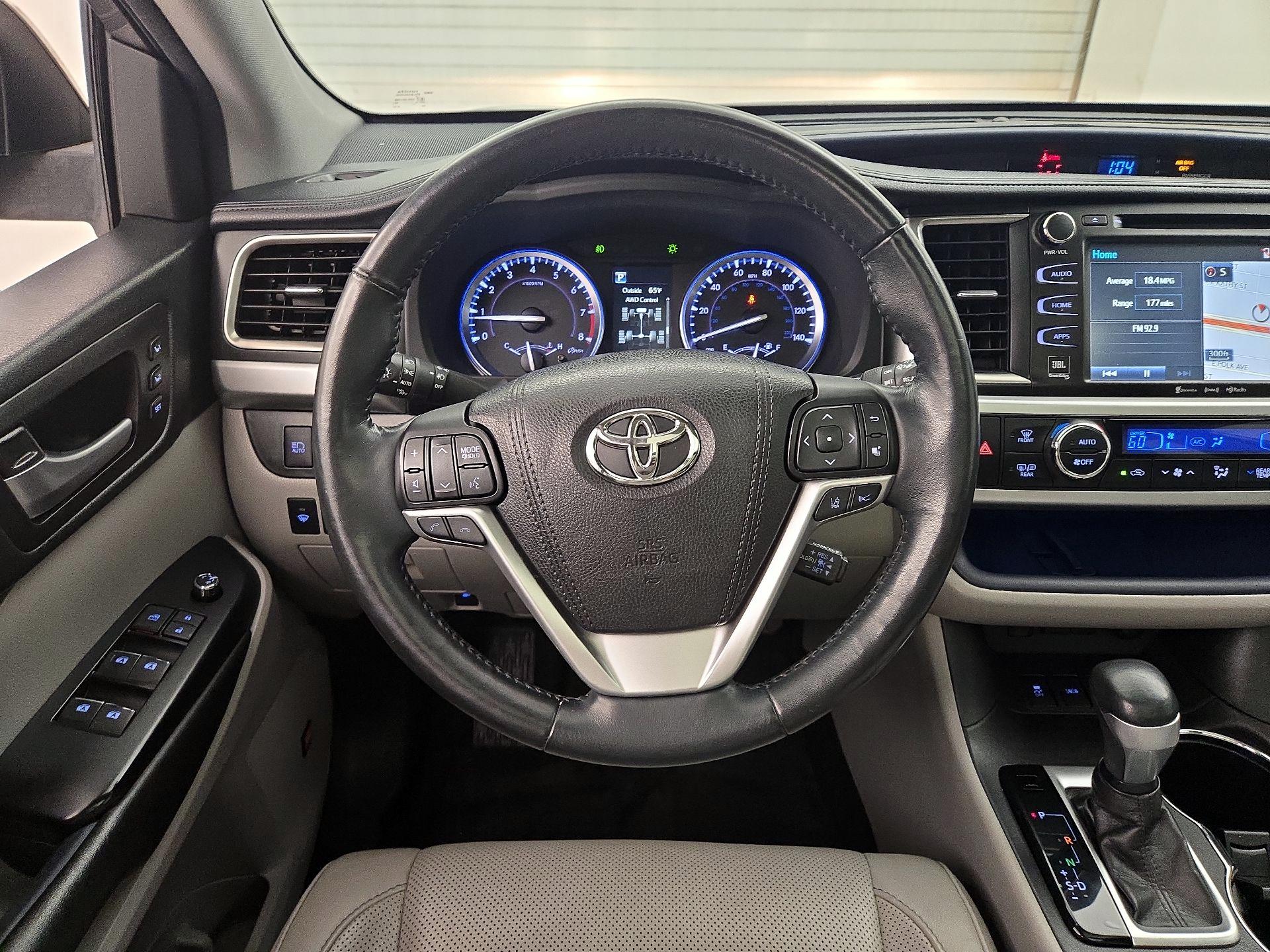 Thumbnail: 2018 Toyota Highlander - 10