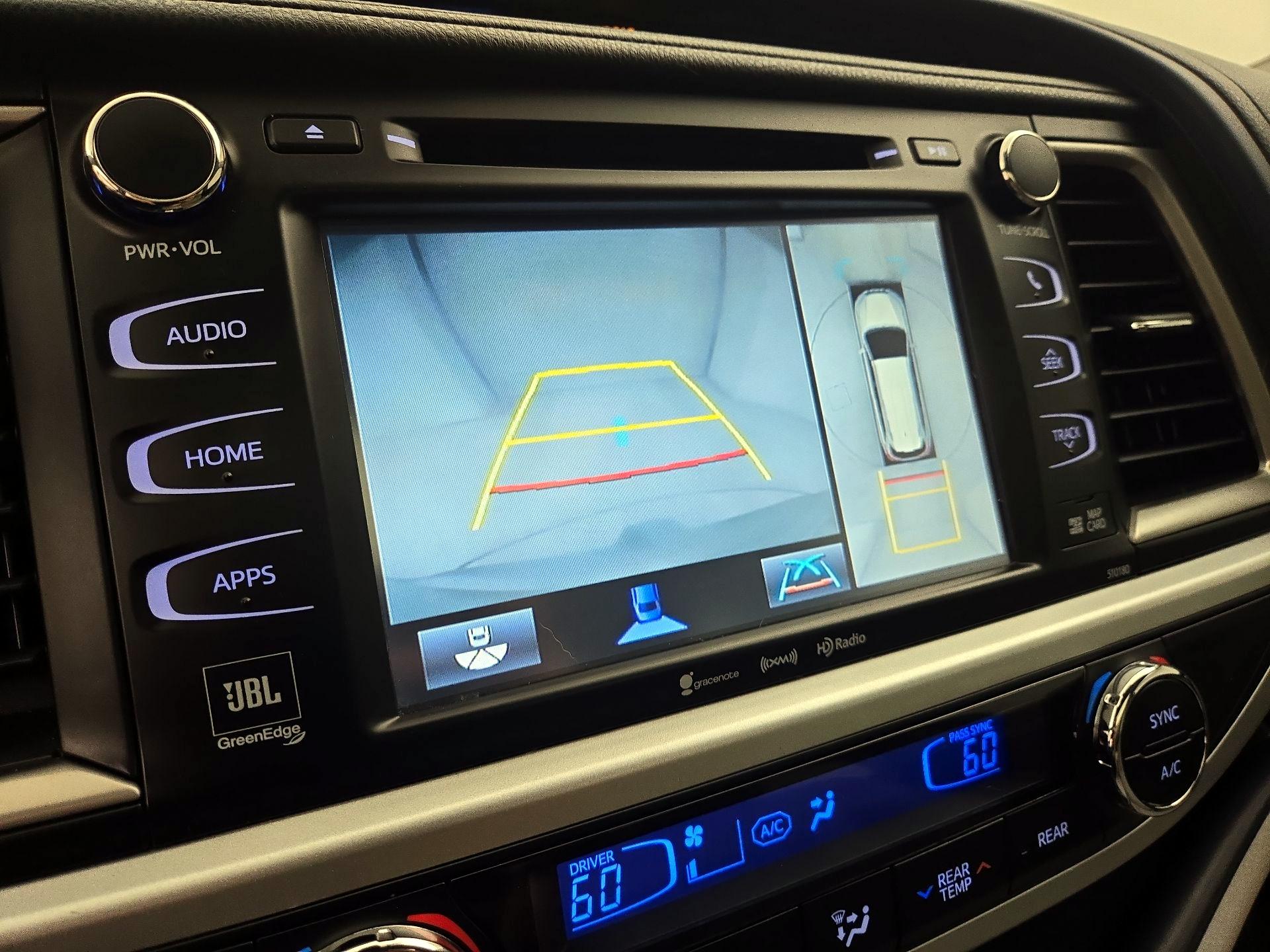 Thumbnail: 2018 Toyota Highlander - 15