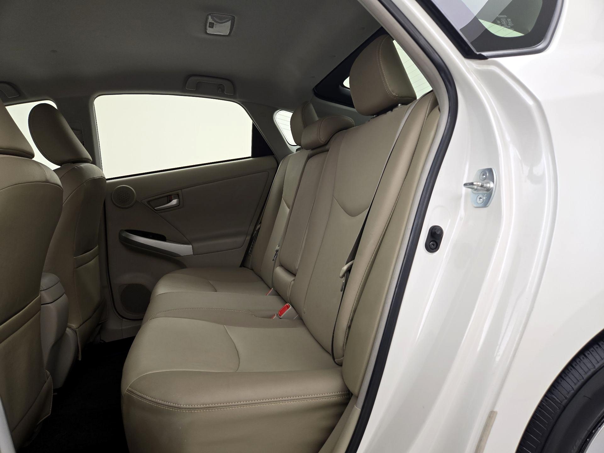 Thumbnail: 2015 Toyota Prius - 19