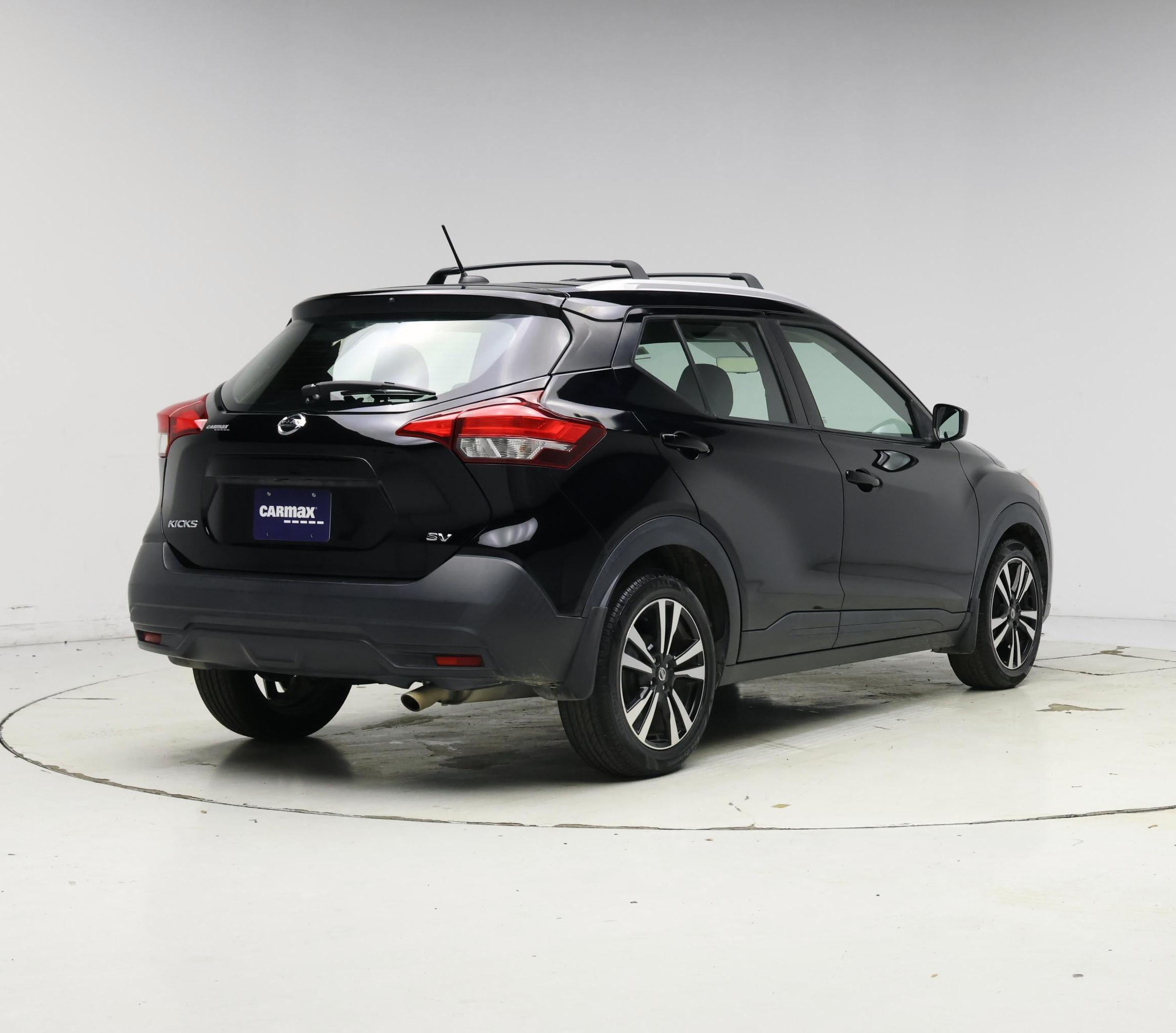 Thumbnail: 2019 Nissan Kicks - 8