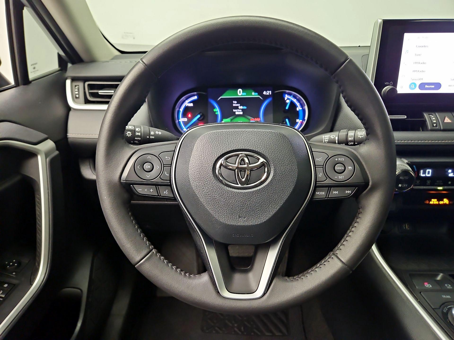 Thumbnail: 2024 Toyota RAV4 - 10