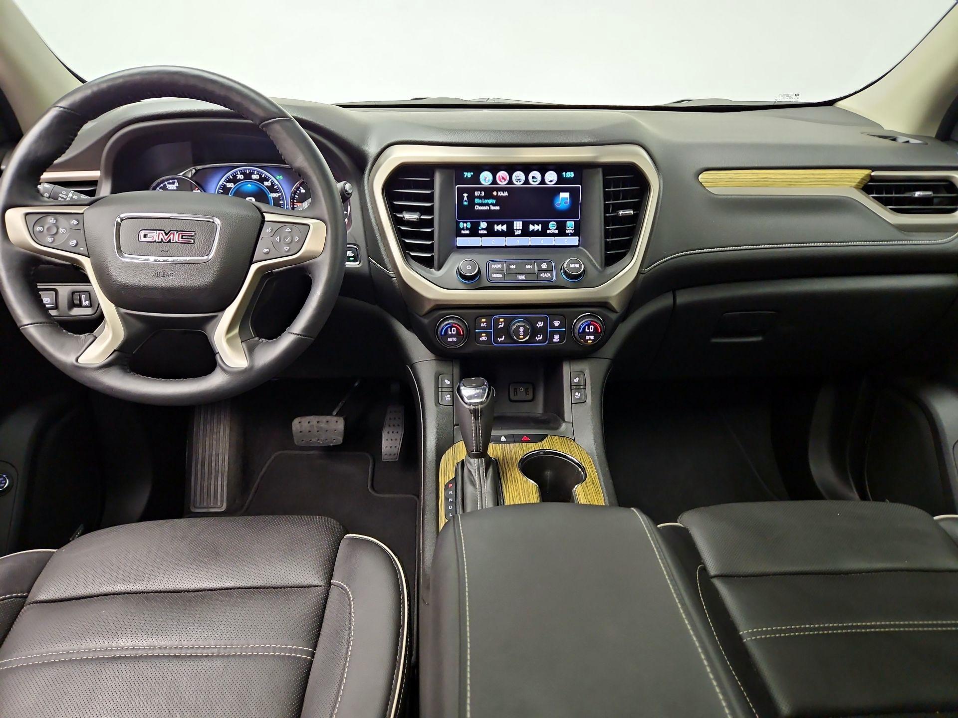 Thumbnail: 2017 GMC Acadia - 9