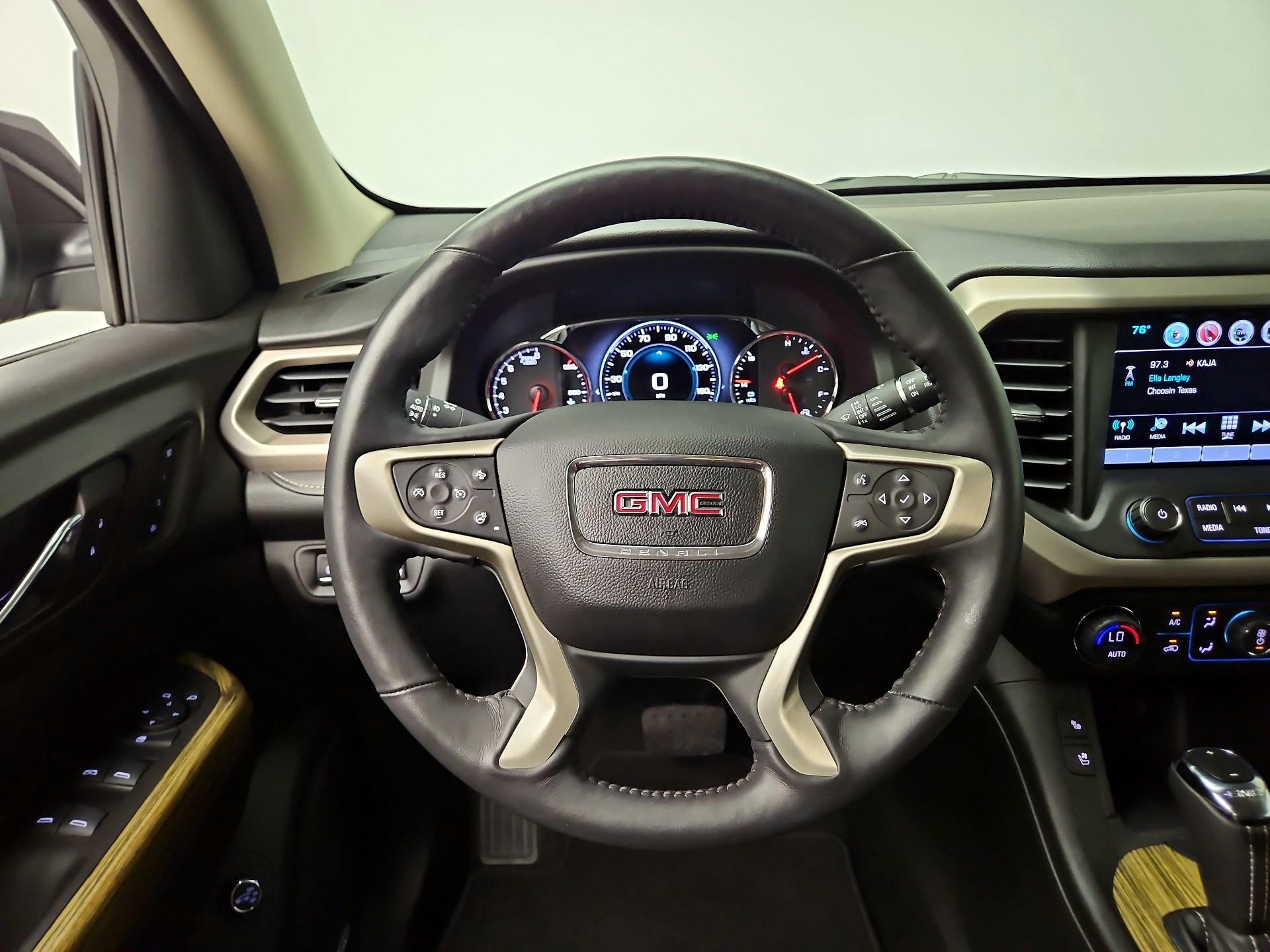 Thumbnail: 2017 GMC Acadia - 10