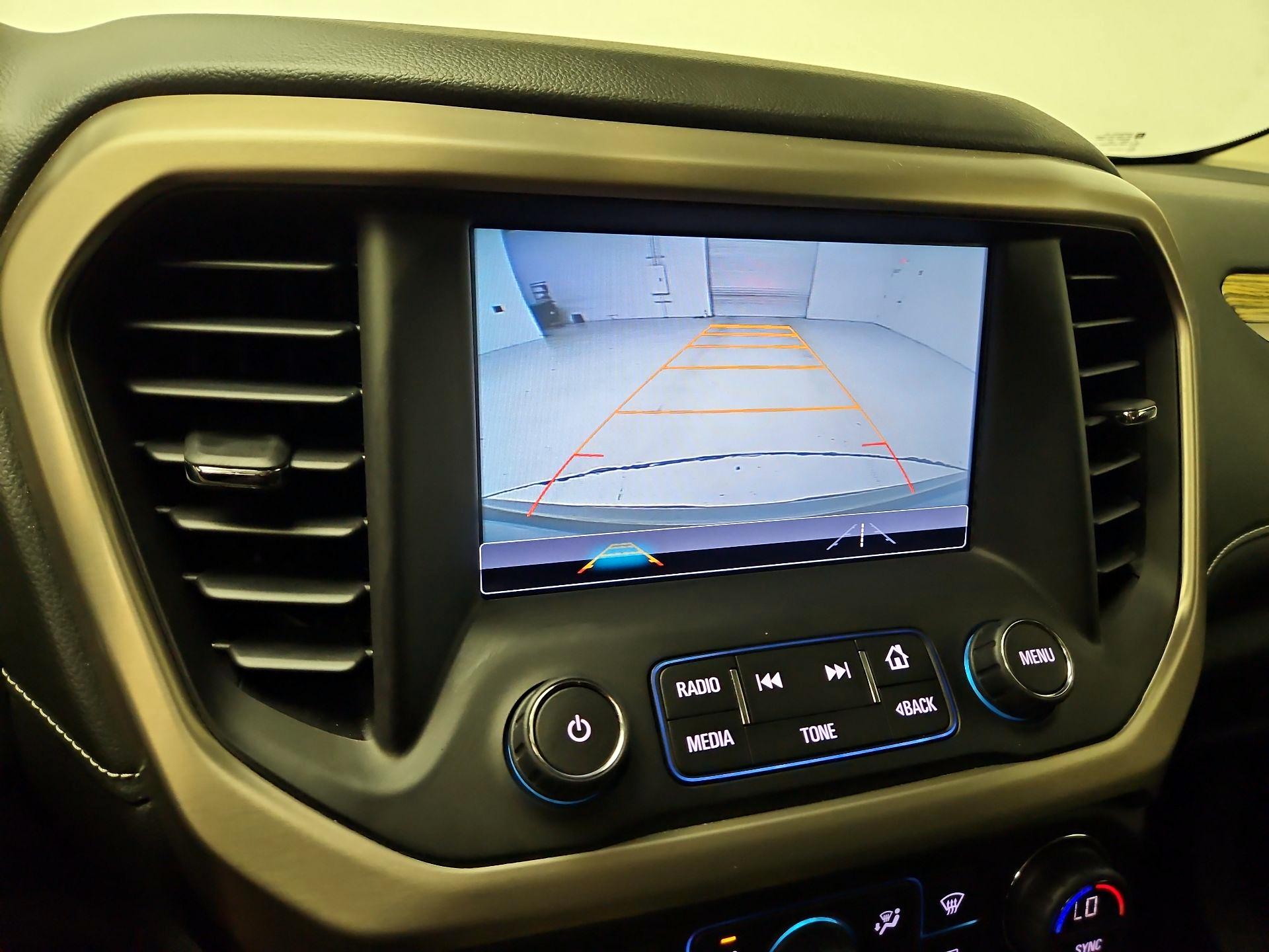 Thumbnail: 2017 GMC Acadia - 14