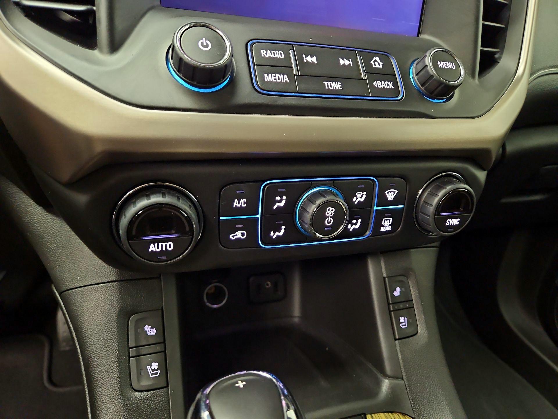 Thumbnail: 2017 GMC Acadia - 16
