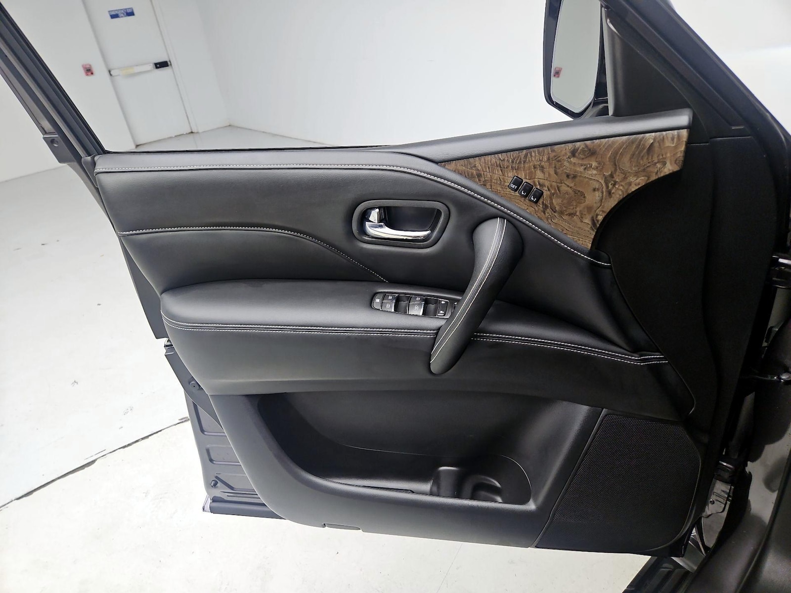 2023 INFINITI QX80 Luxe - Photo 13