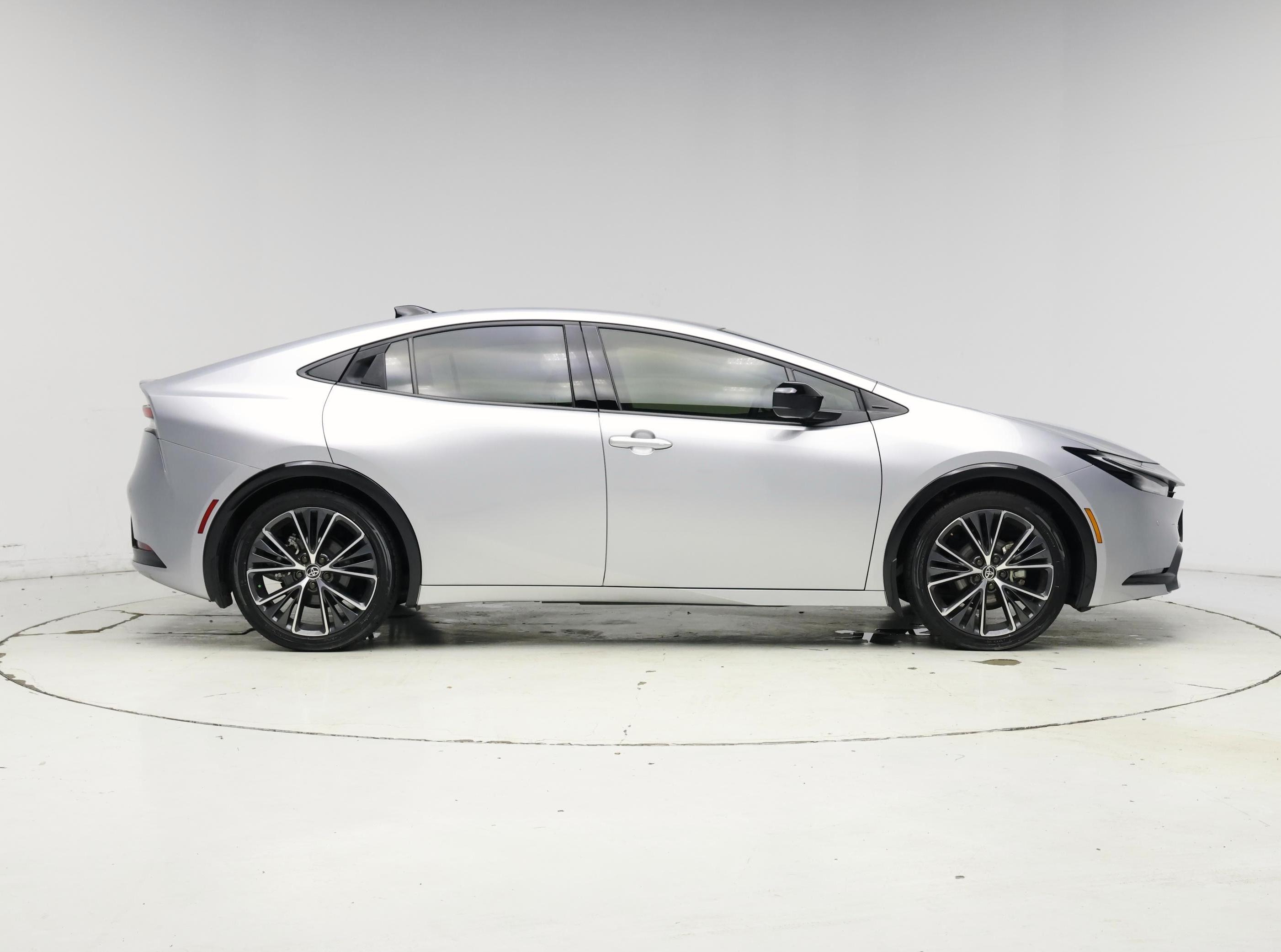 Thumbnail: 2024 Toyota Prius - 7