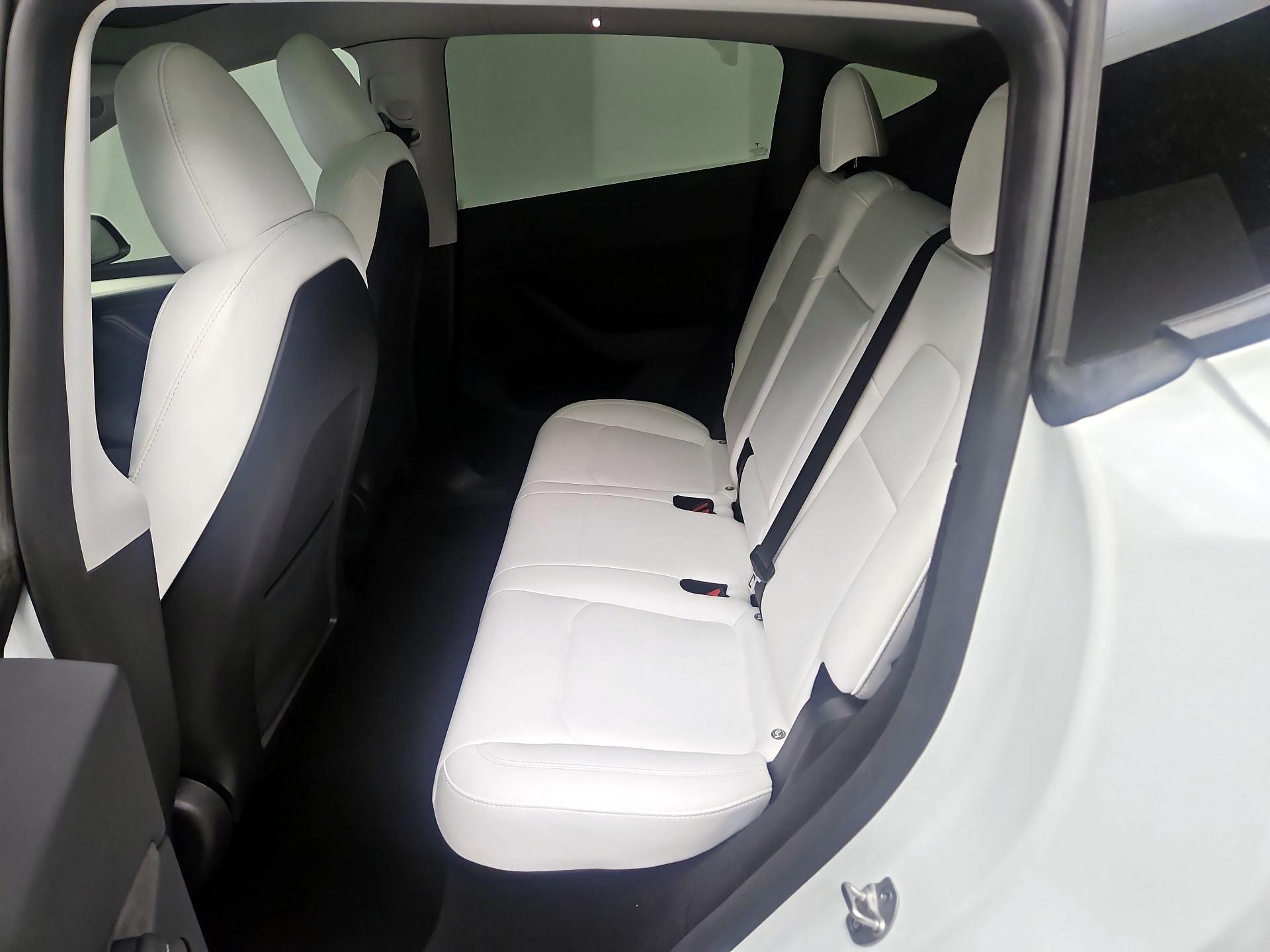 Thumbnail: 2023 Tesla Model Y - 18