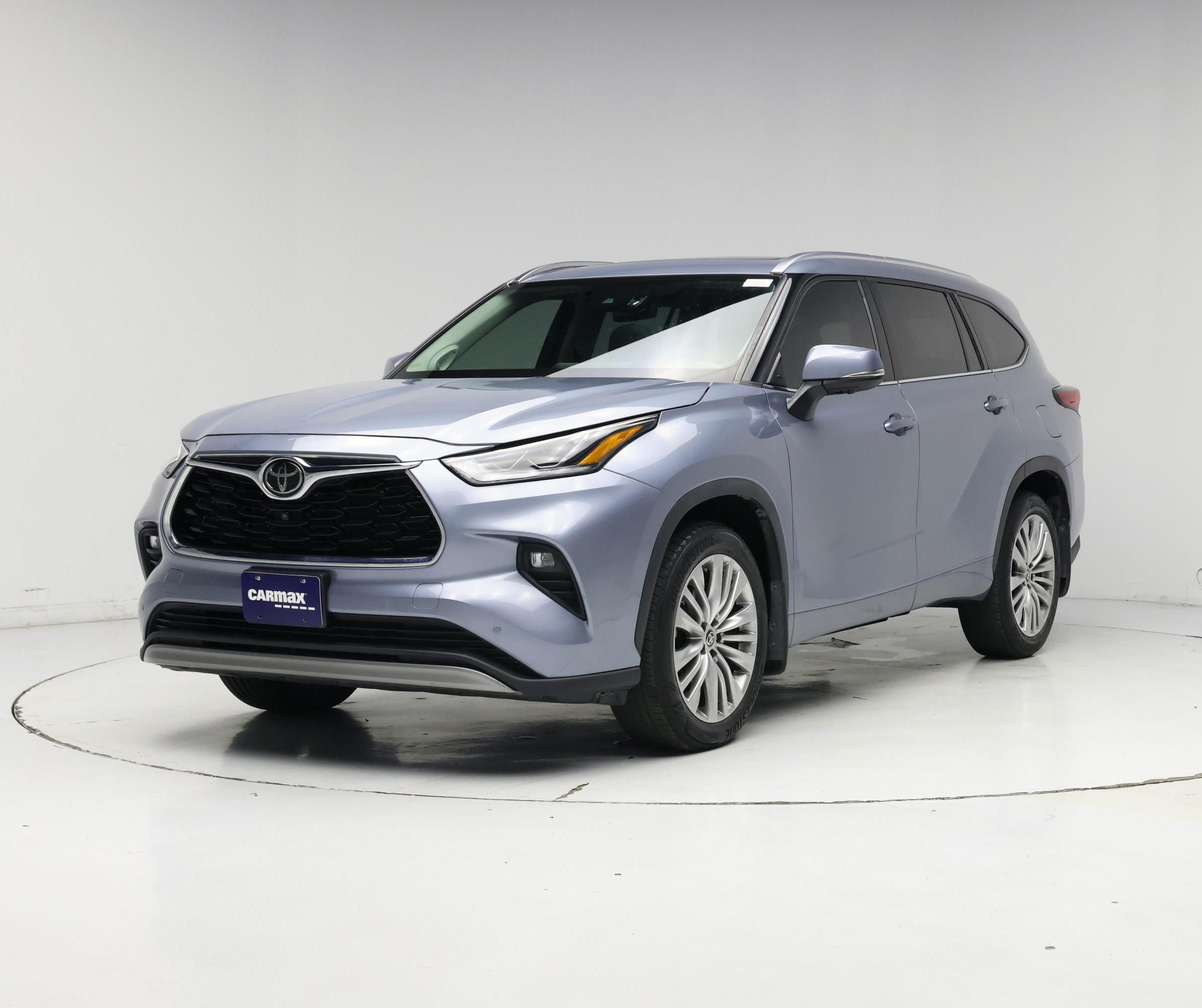 Thumbnail: 2023 Toyota Highlander - 4