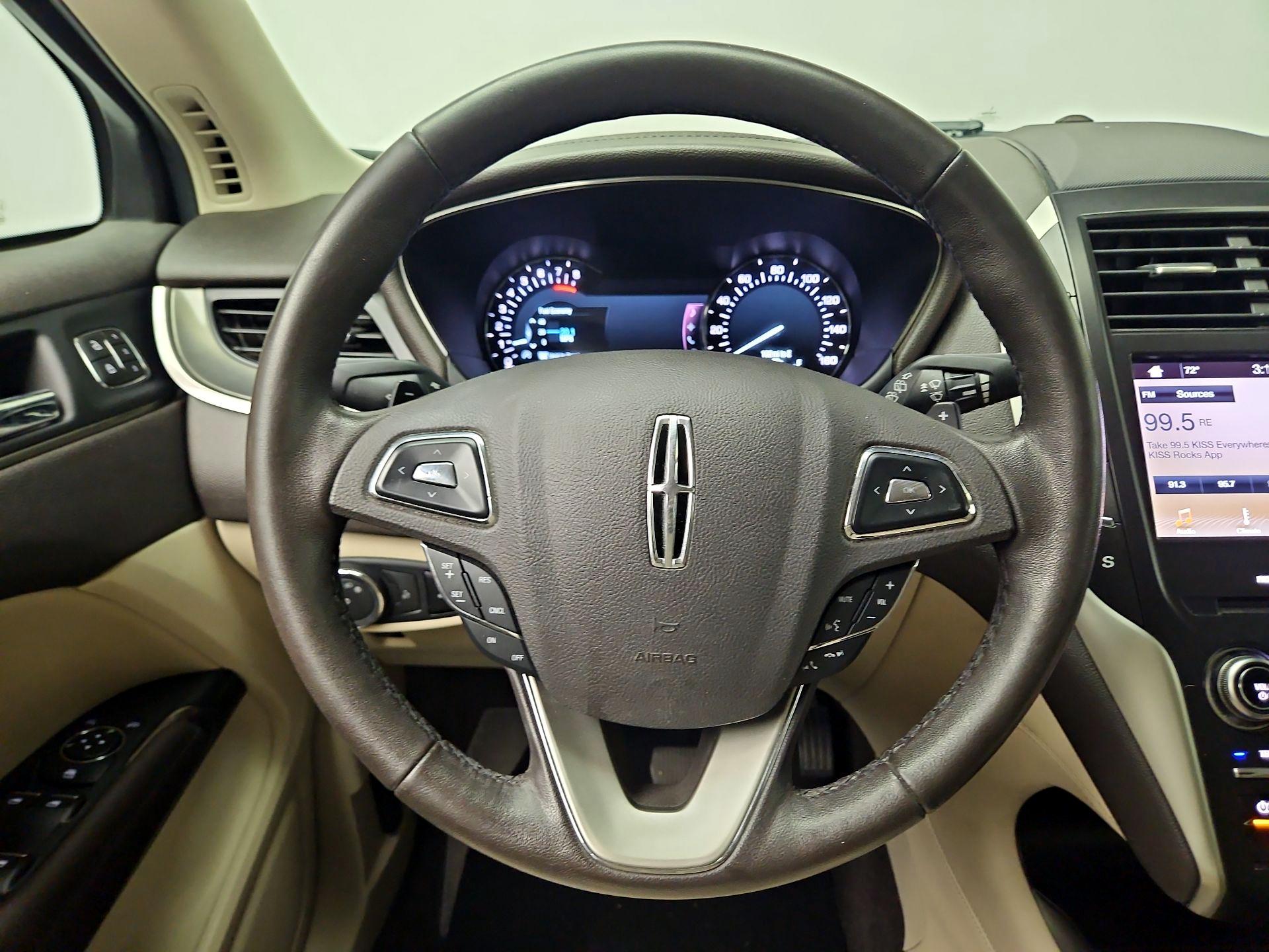 Thumbnail: 2019 Lincoln MKC - 10