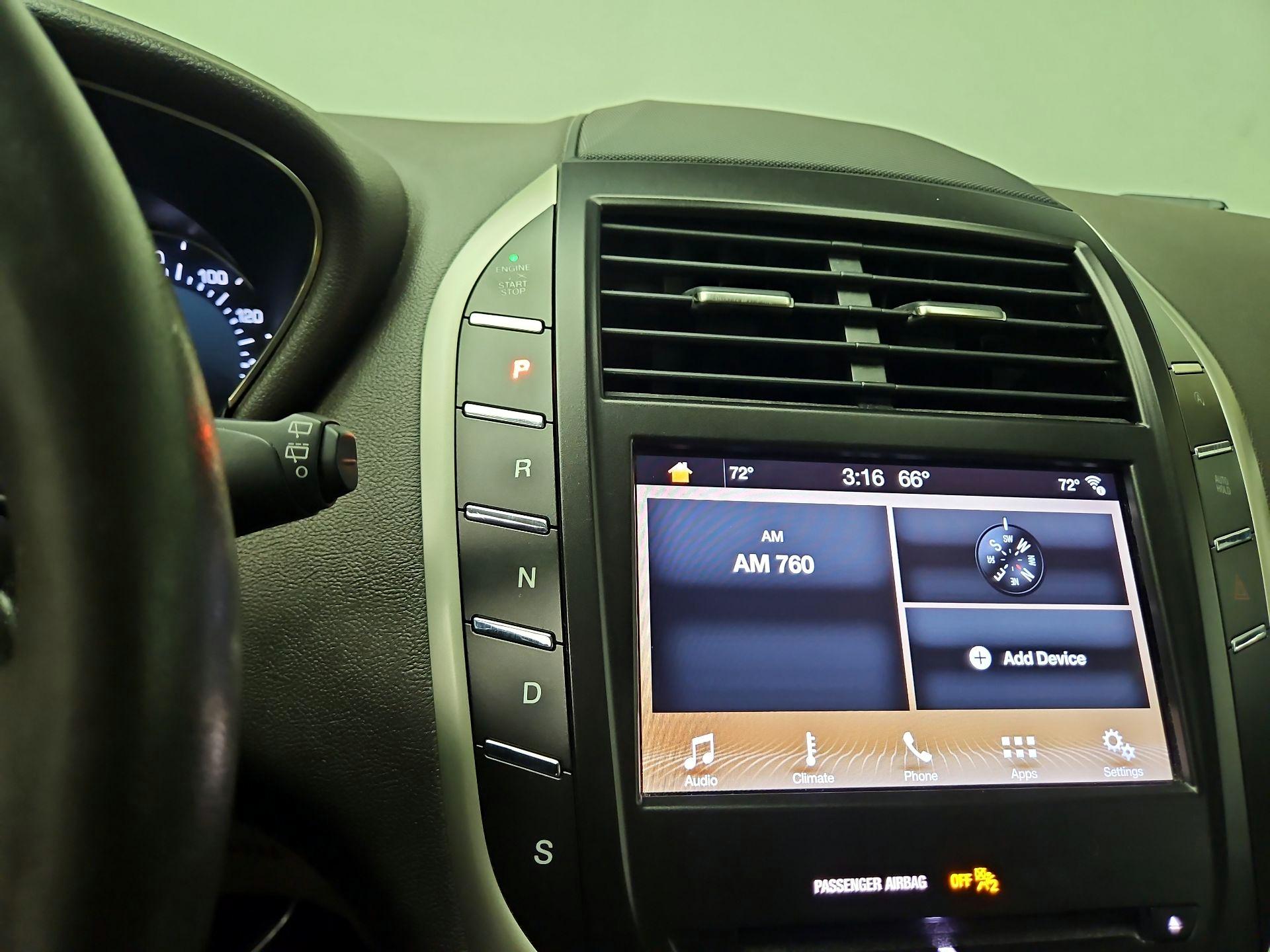 Thumbnail: 2019 Lincoln MKC - 17